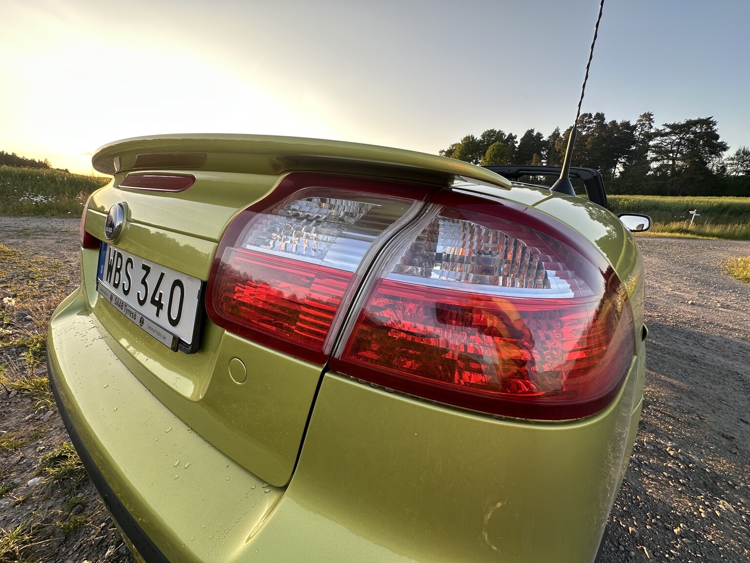 Exterior image of 2004 SAAB 9.3 Aero Convertible 2.0T