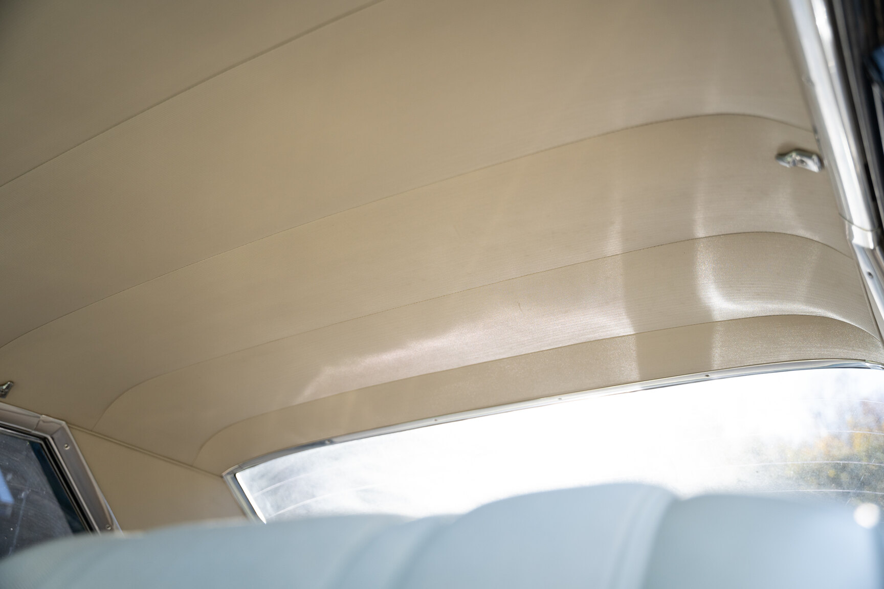 Interior image of 1962 Cadillac Coupé De Ville