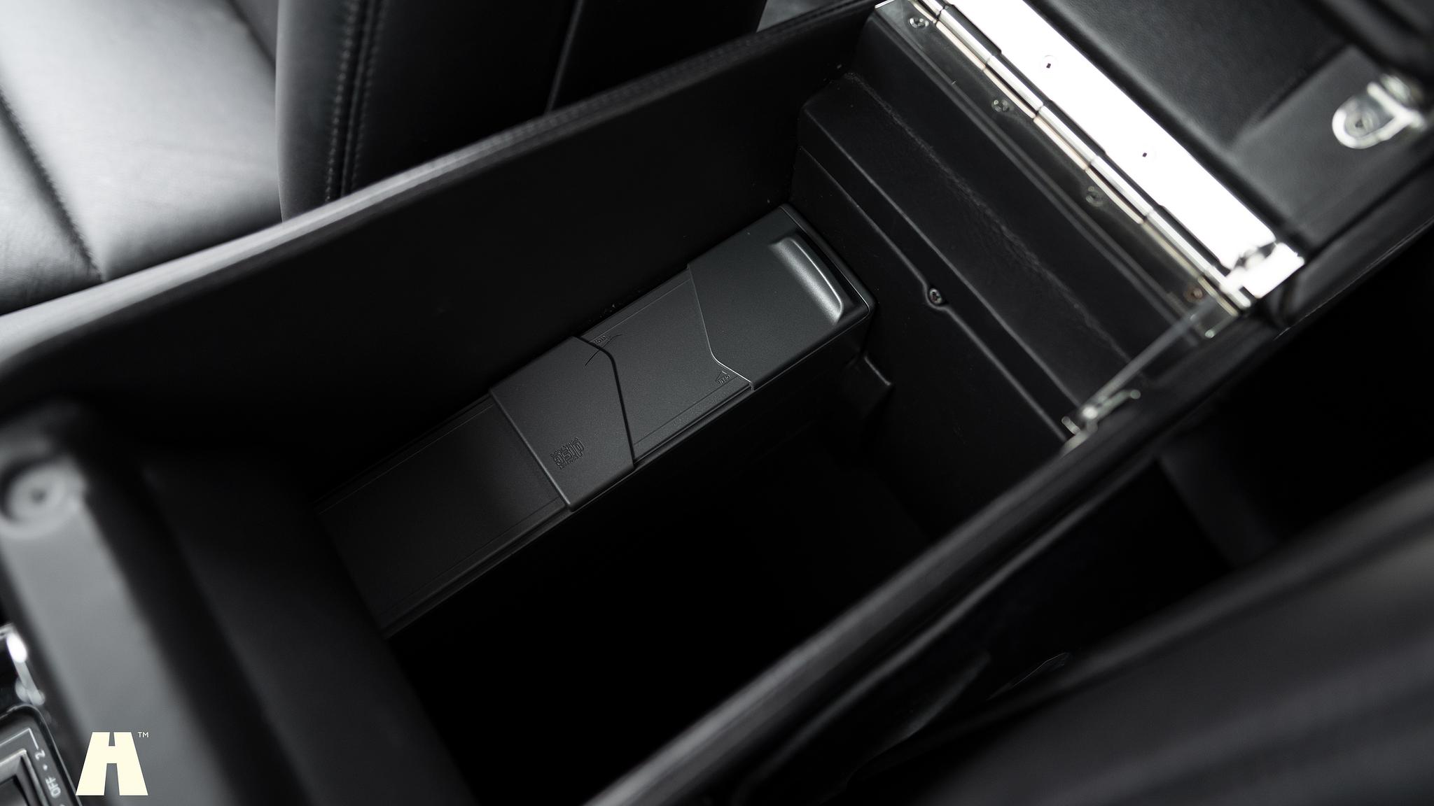 Innenraumfoto von 1997 Bentley Continental T (42)