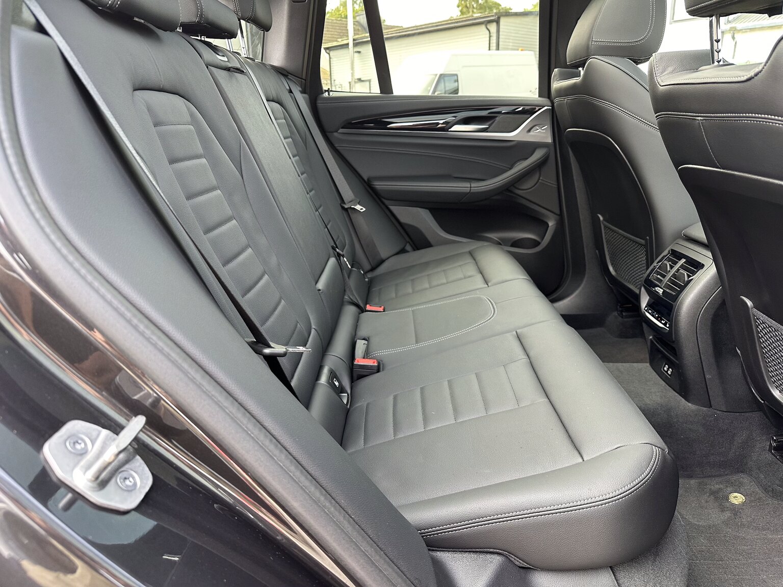 Interior image of 2022 ALPINA XD3