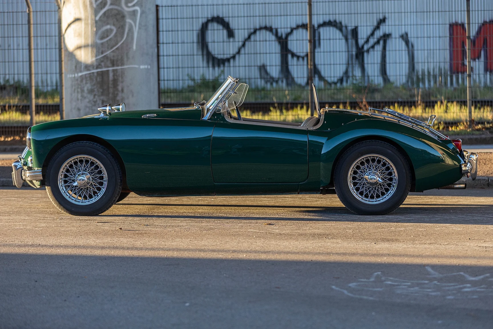 Exteriörbild på 1958 MGA 1500 Roadster (10)