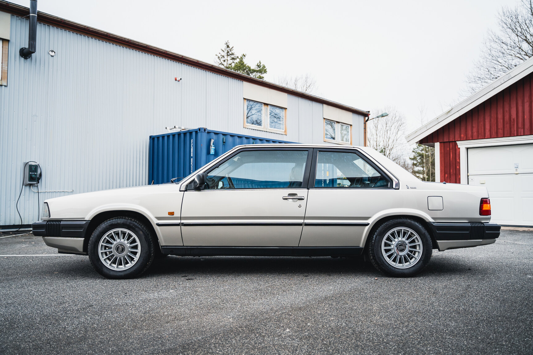 Exteriörbild på 1988 Volvo 780 Bertone Coupé