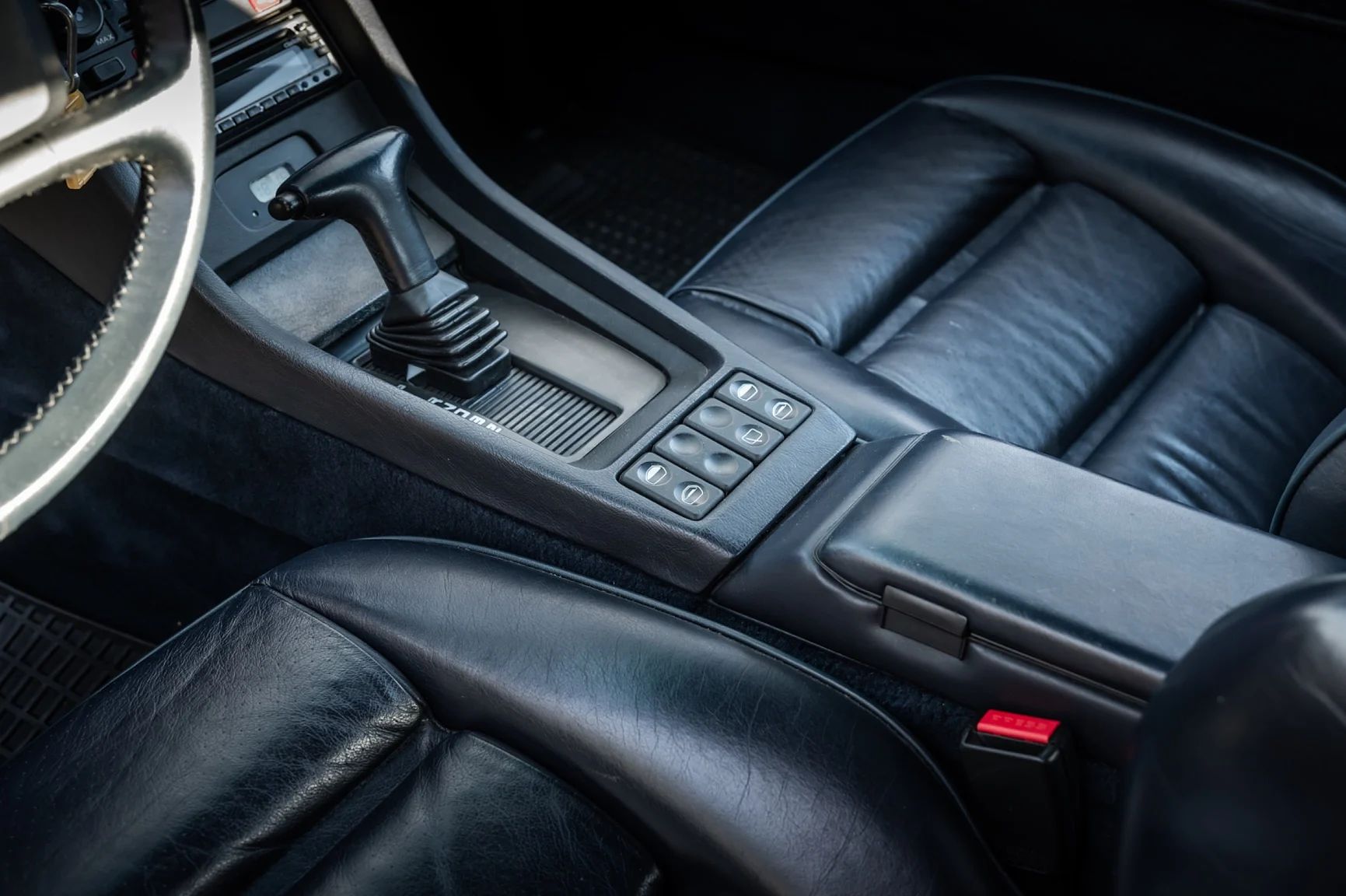 Innenraumfoto von 1988 Porsche 928 S4 (10)