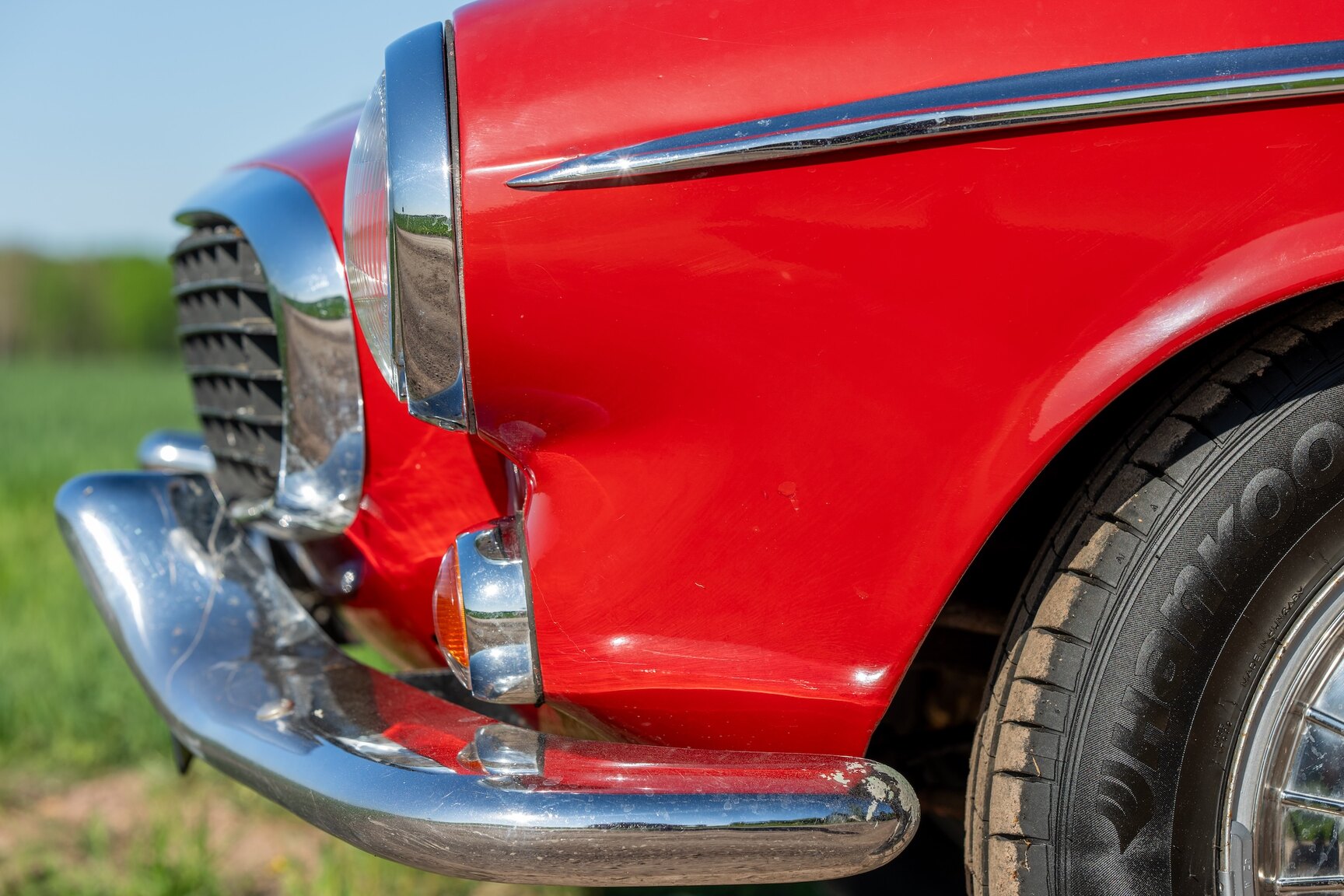 Exterior image of 1961 Volvo P1800