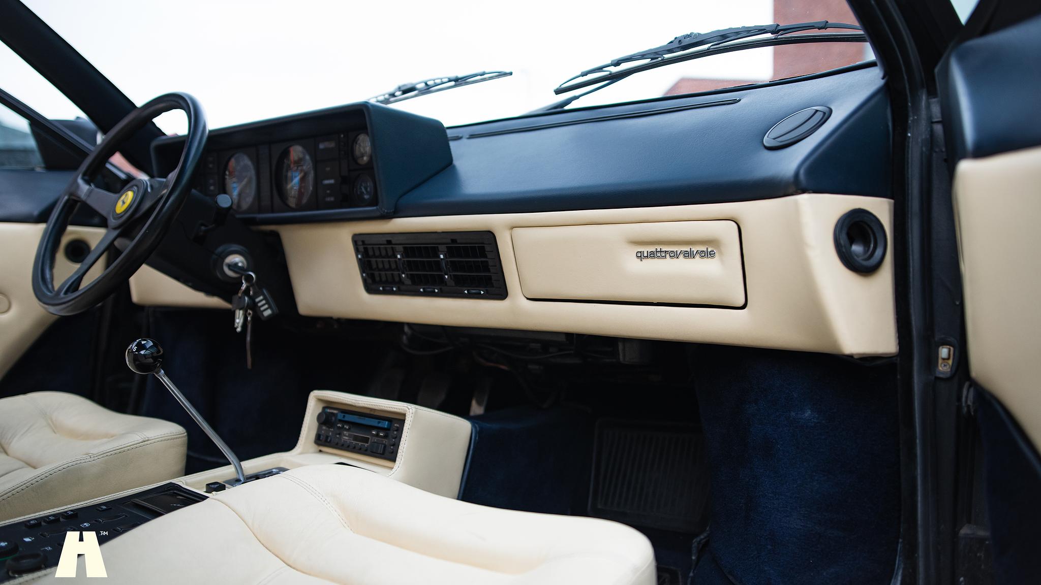 Interior image of 1985 Ferrari Mondial Quattrovalvole Design by Pininfarina (15)