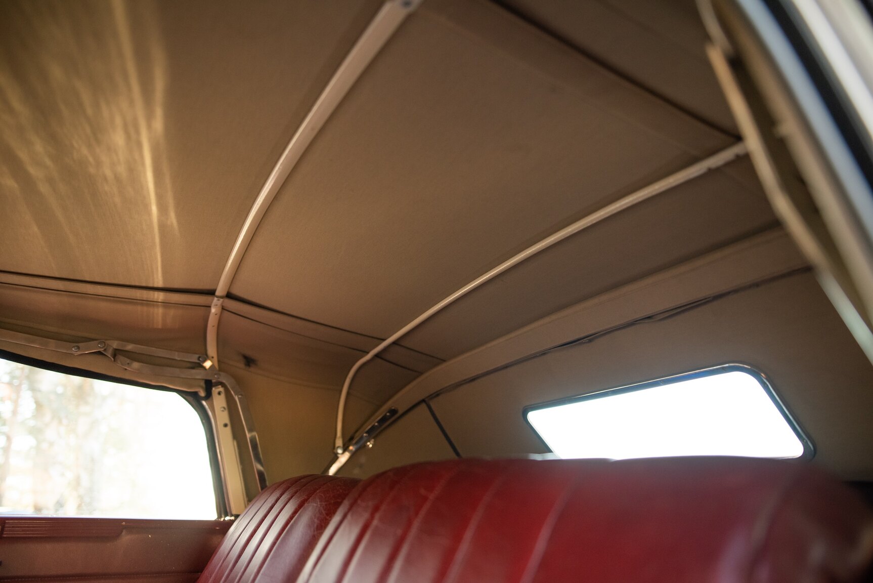 Interiörbild 1938 Dodge Six Convertible Coupé