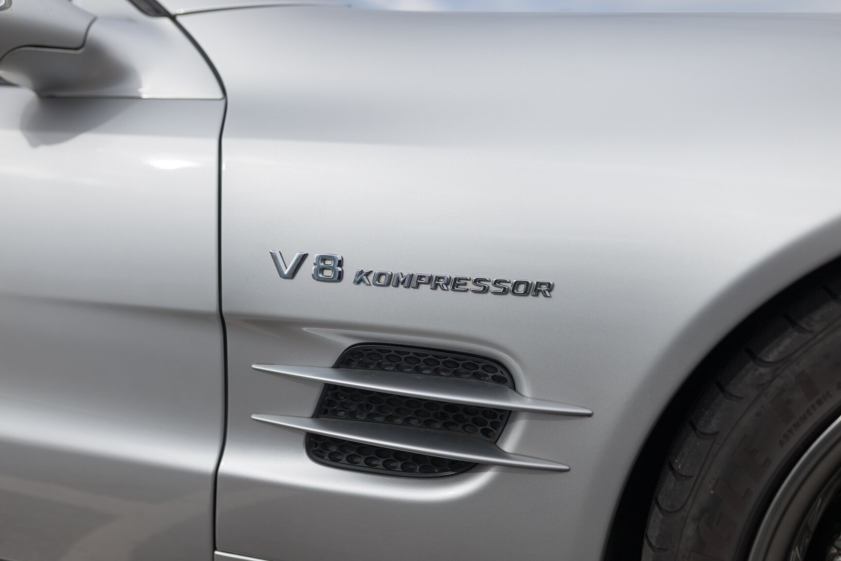 Exteriörbild på 2002 Mercedes-Benz SL55 AMG
