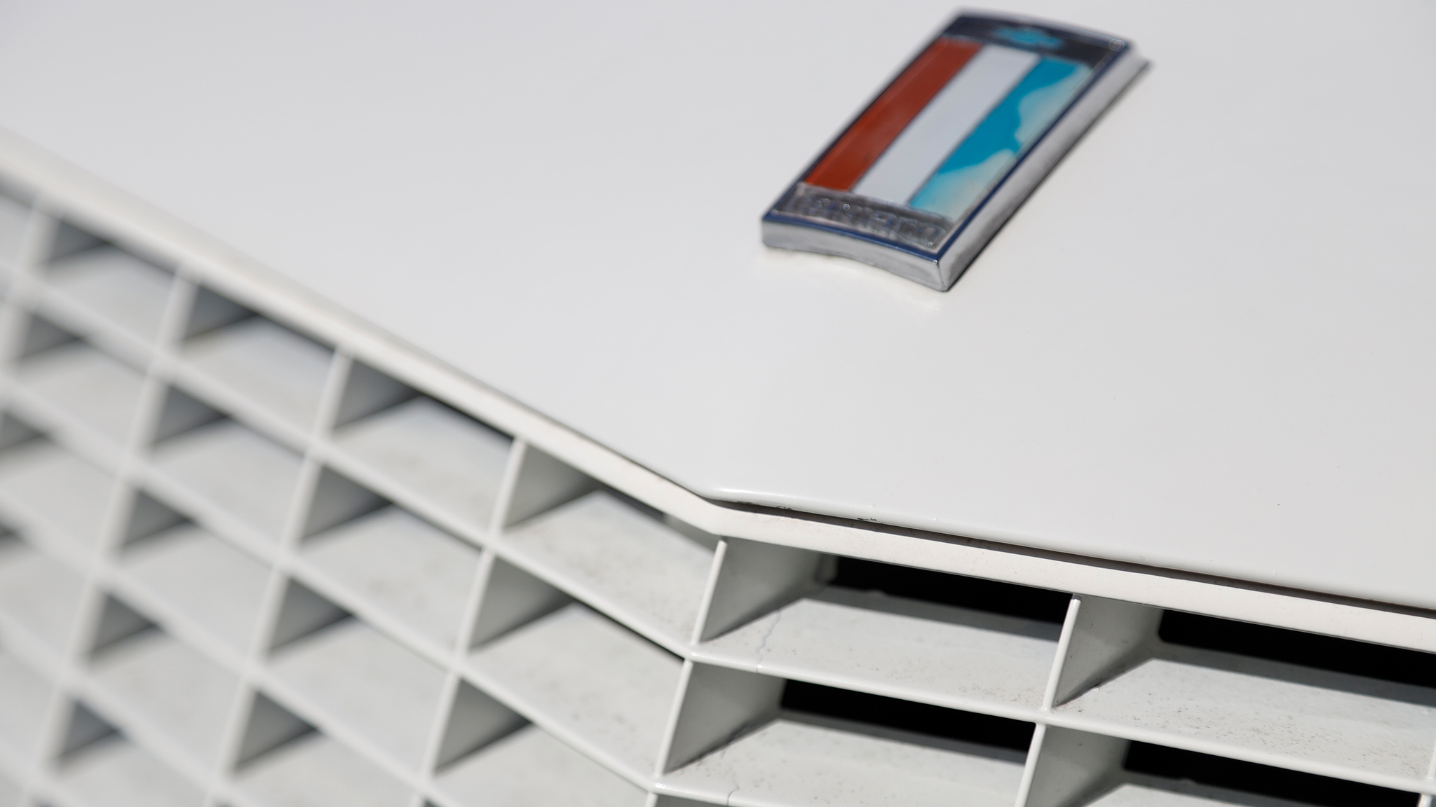 Exteriörbild på 1975 Chevrolet Camaro 307 (22)