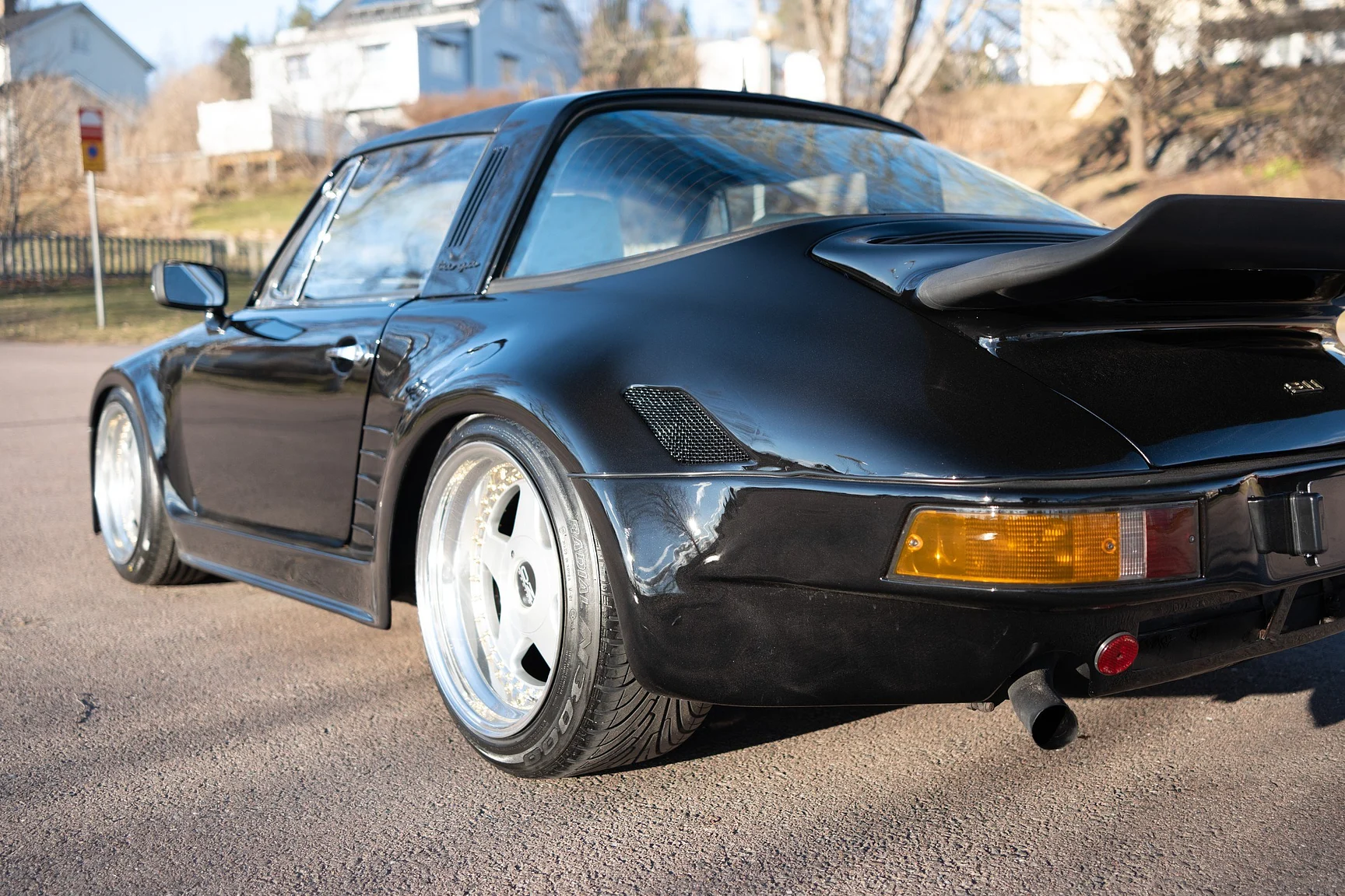Aussenfoto 1976 Porsche 911 Targa Flachbau - Josef Zirkelbach DP (21)
