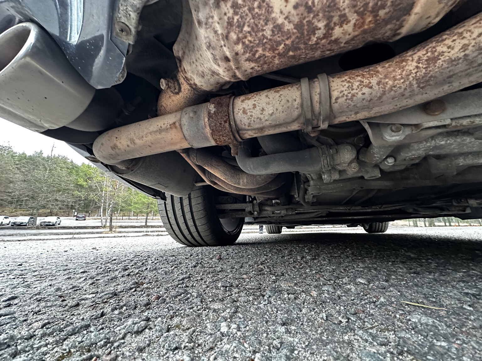 Image of 1999 Porsche 911 Carrera 4 mechanics