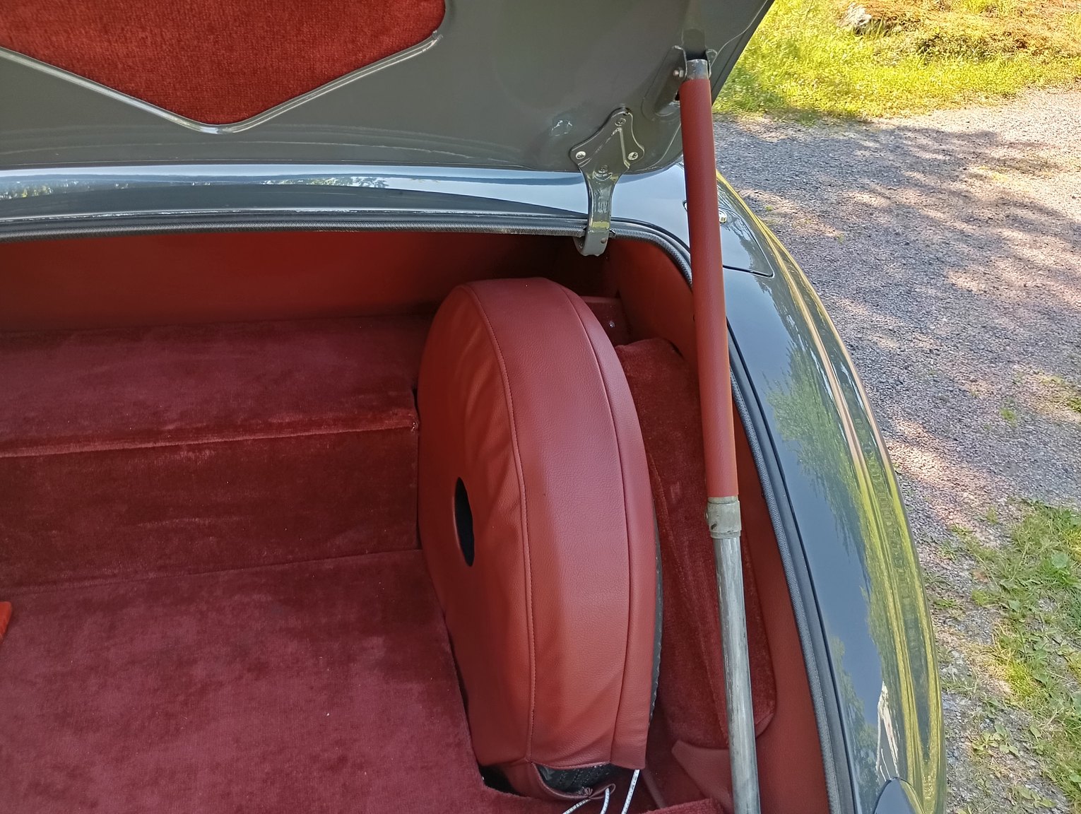 Interior image of 1954 Jaguar Mark VII