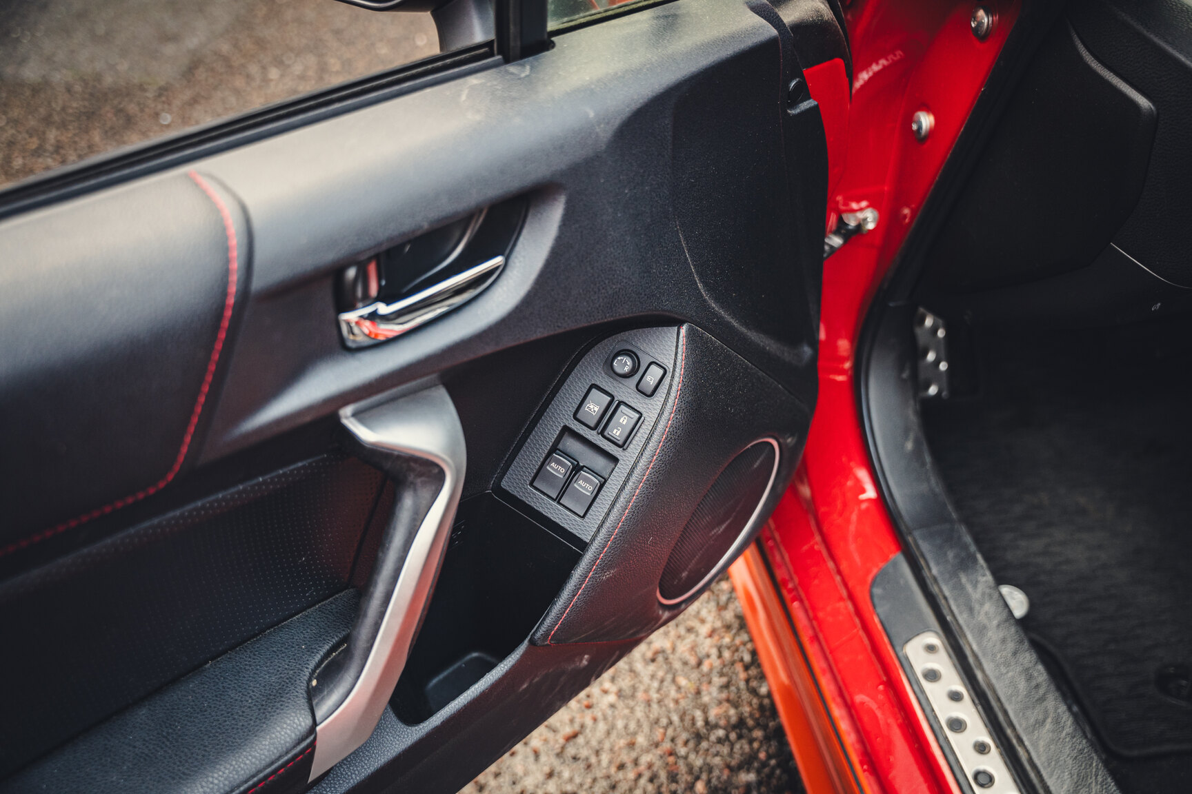 Innenraumfoto von 2015 Toyota GT86 TRD-edition - Ett sista race
