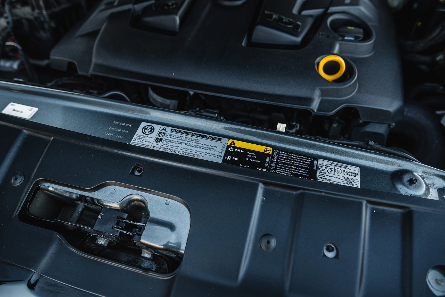 Image of 2020 Northea Camper Expedition Volkswagen Amarok (17) mechanics