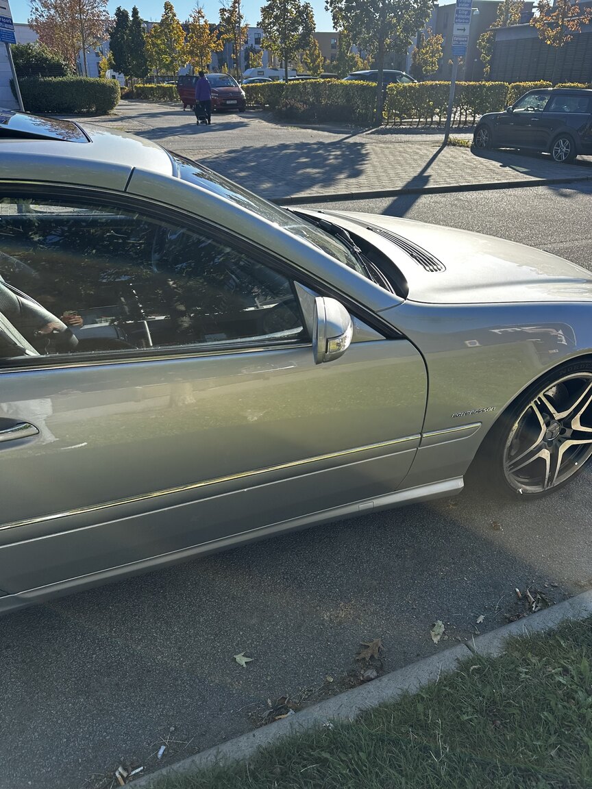 Exterior image of 2004 Mercedes-Benz CL 55 AMG