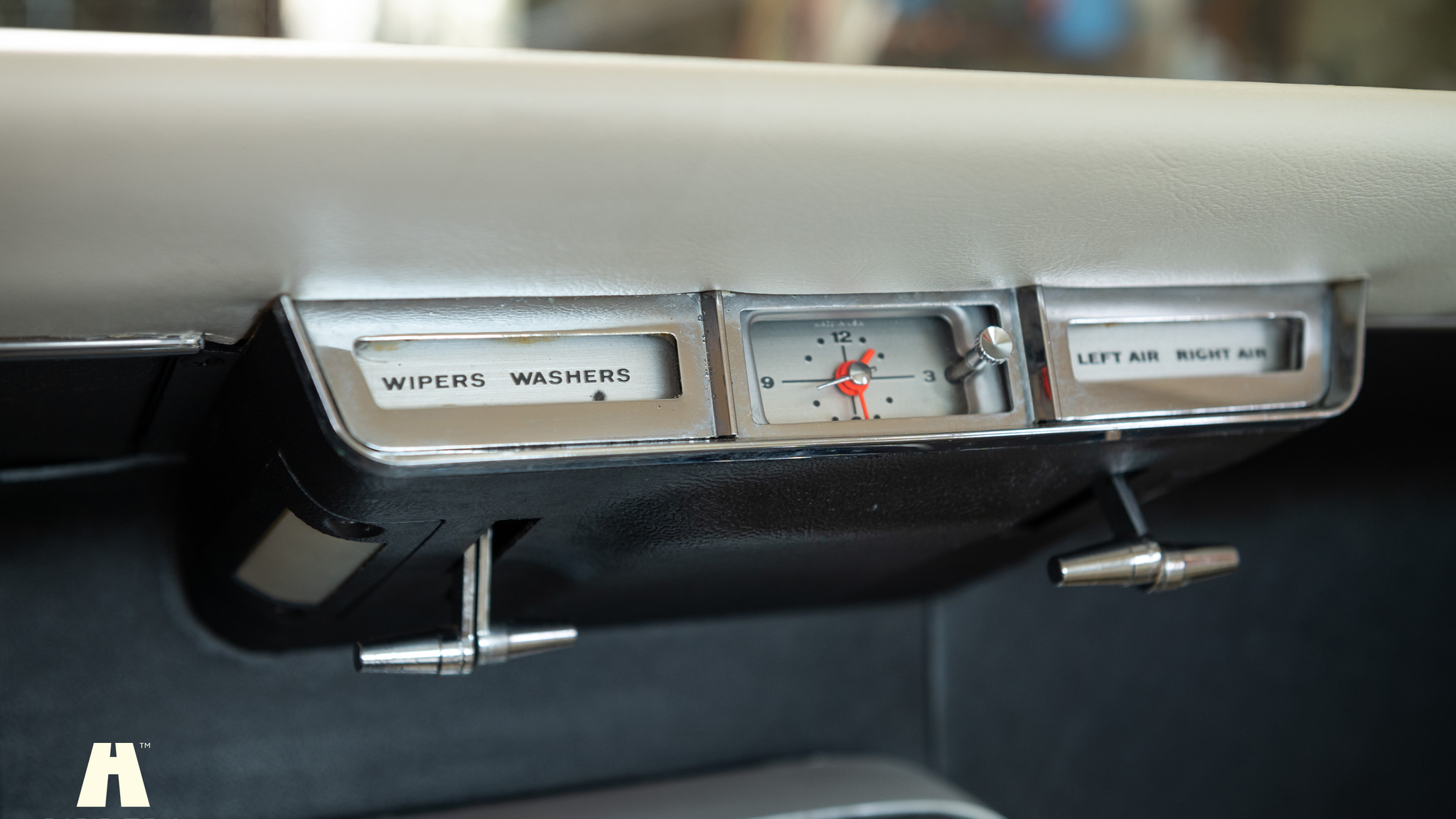 Innenraumfoto von 1964 Ford Thunderbird 6.4 HT (10)