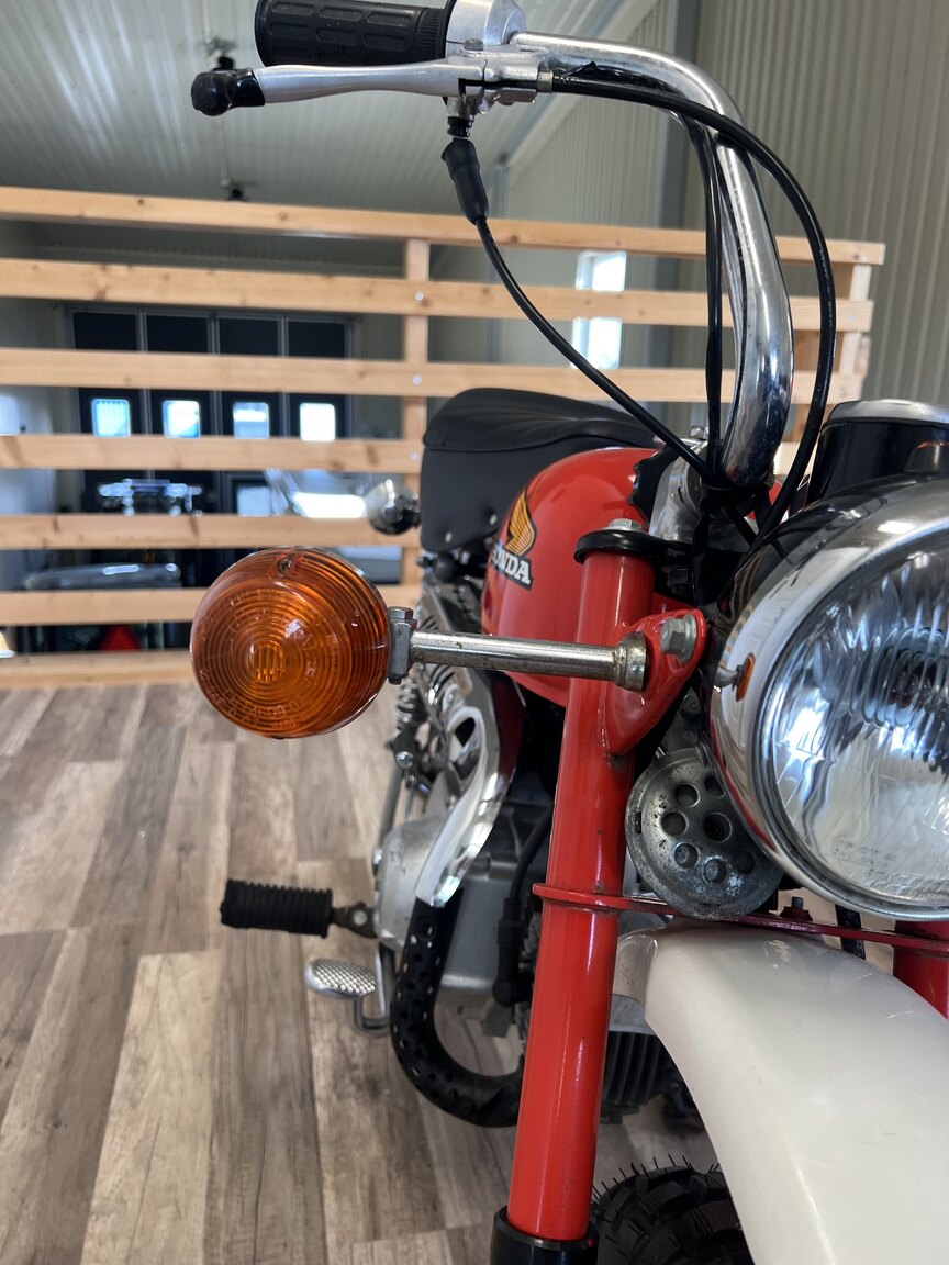 Exterior image of 1979 Honda Z50J (17)