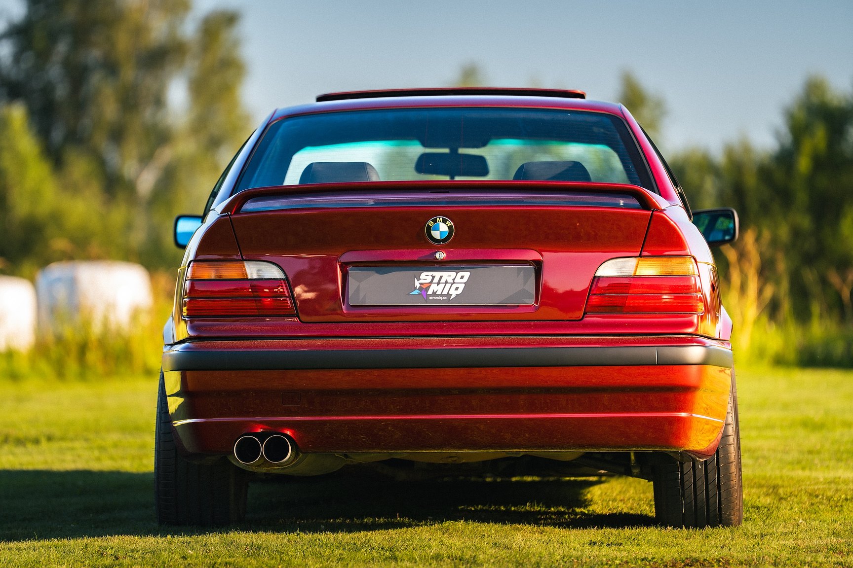 Exterior image of 1992 BMW 325i Coupé "No Reserve Auction"