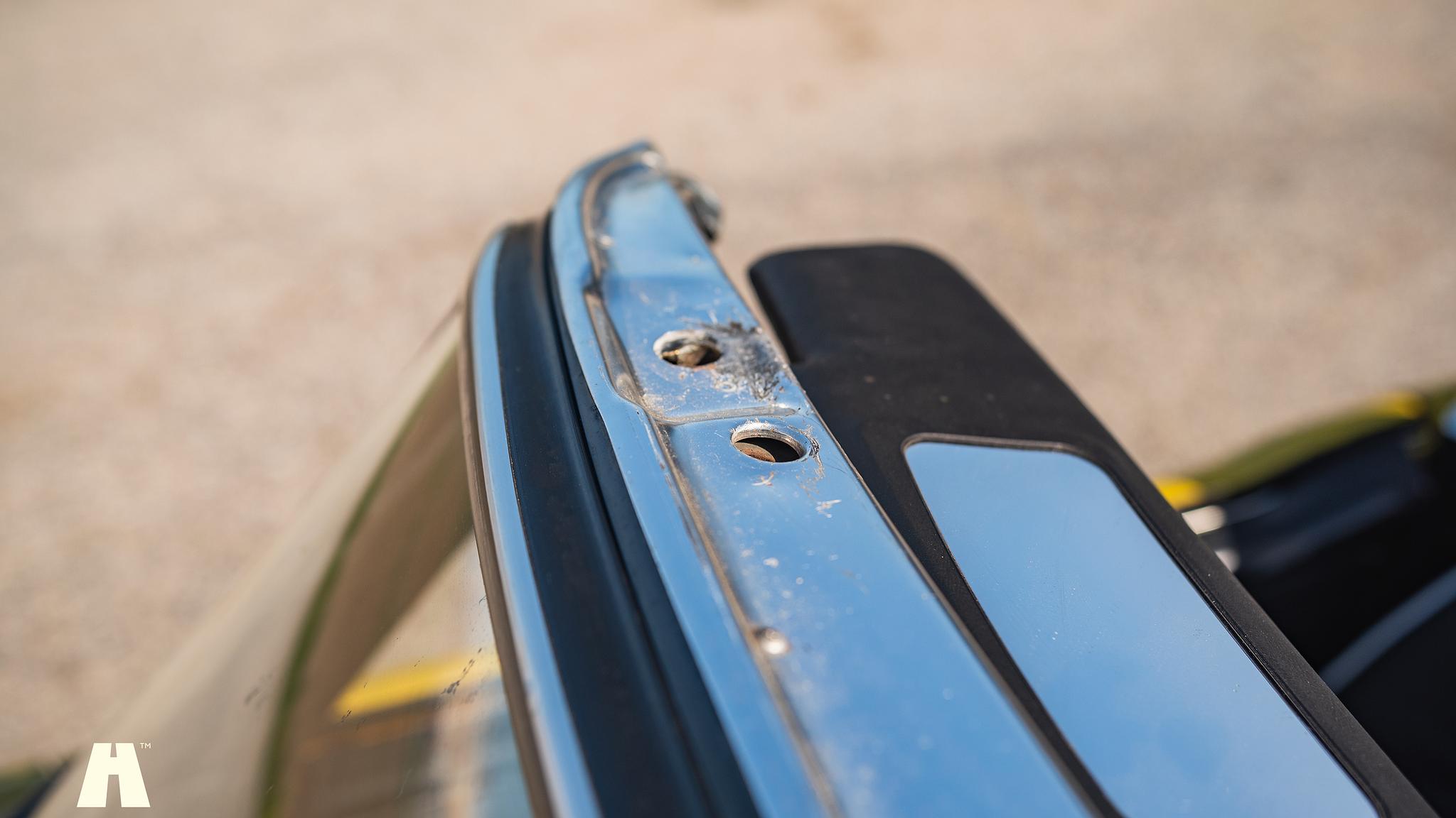 Exterior image of 1974 Triumph TR6 (72)