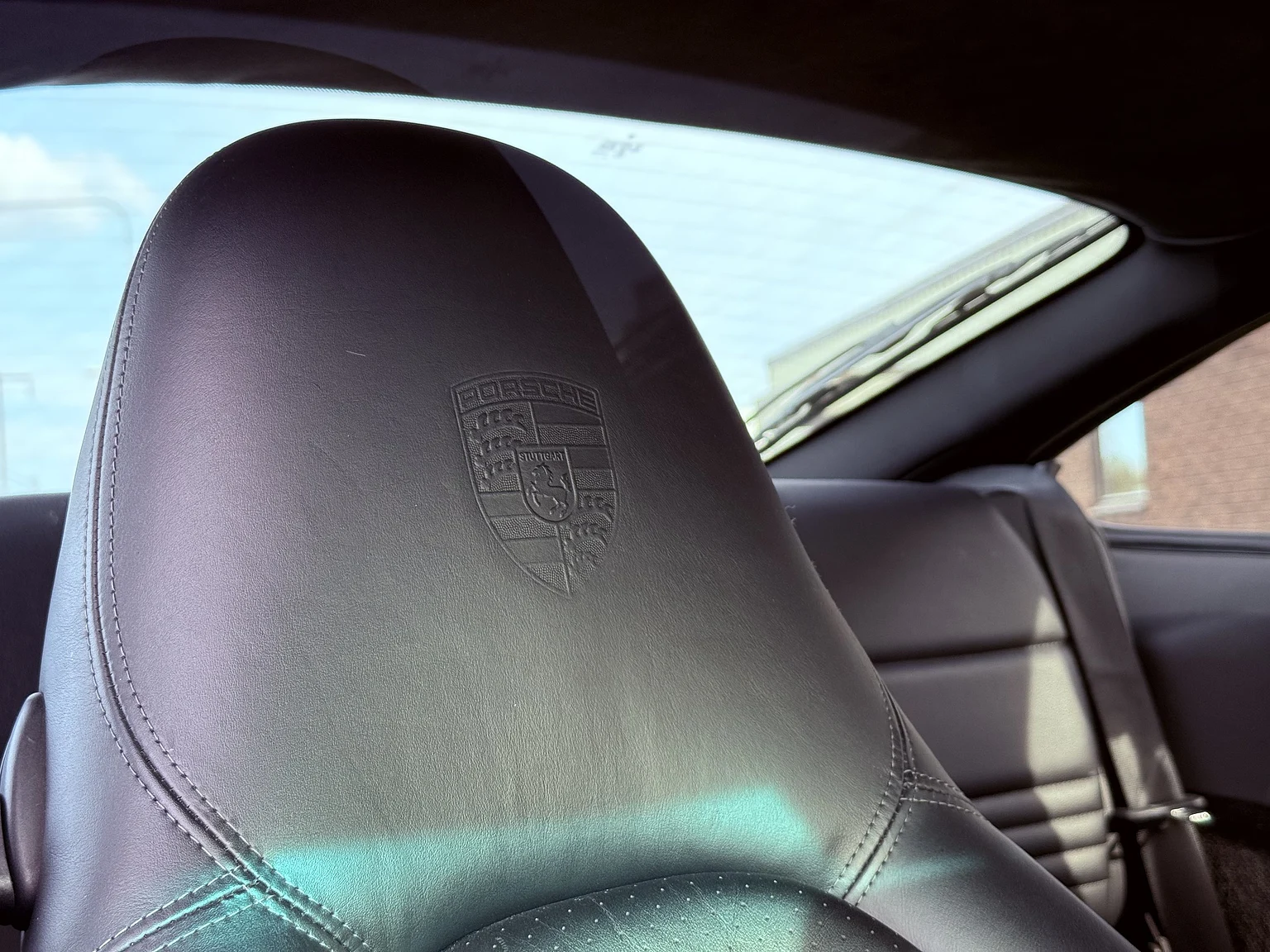 Innenraumfoto von 2005 Porsche 996 Turbo S (40)