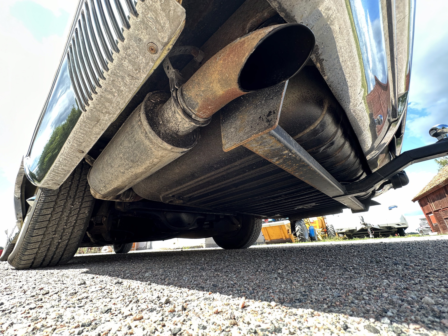 Image of 1961 Buick Electra 225 cab mechanics