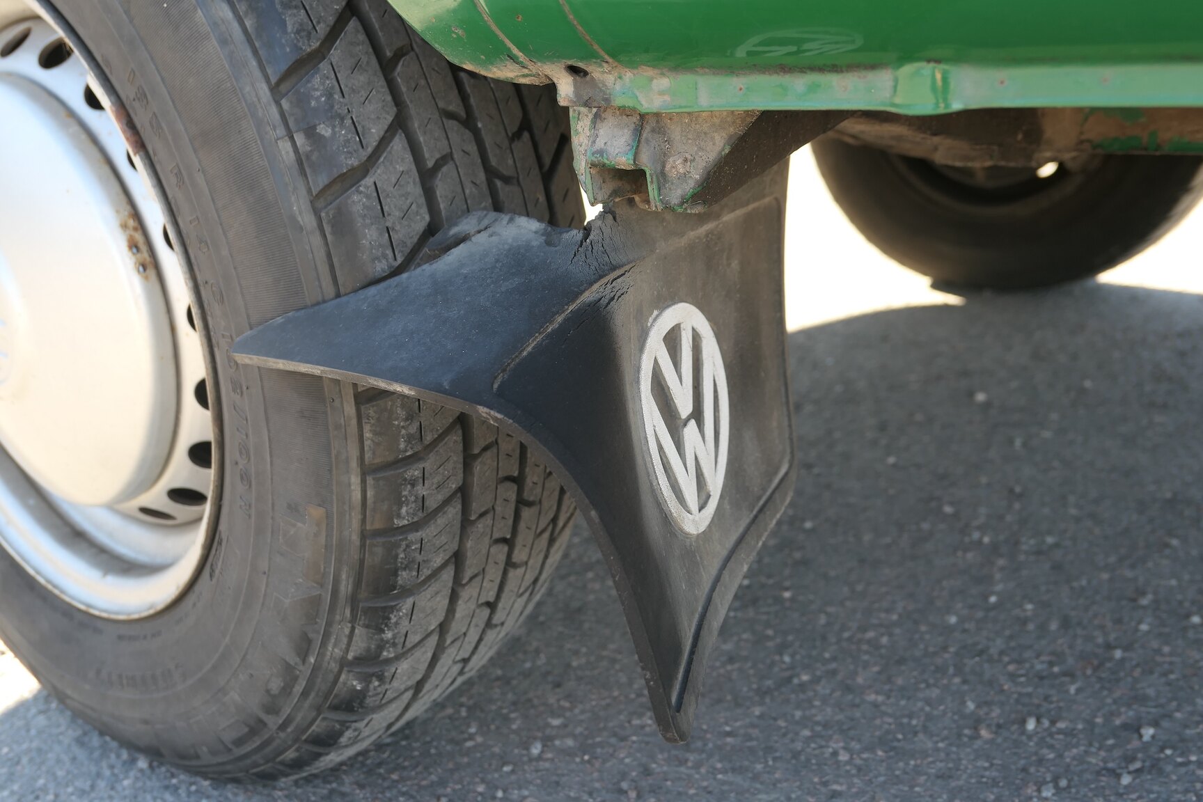 Exterior image of 1975 Volkswagen Transporter 1600 Minibuss