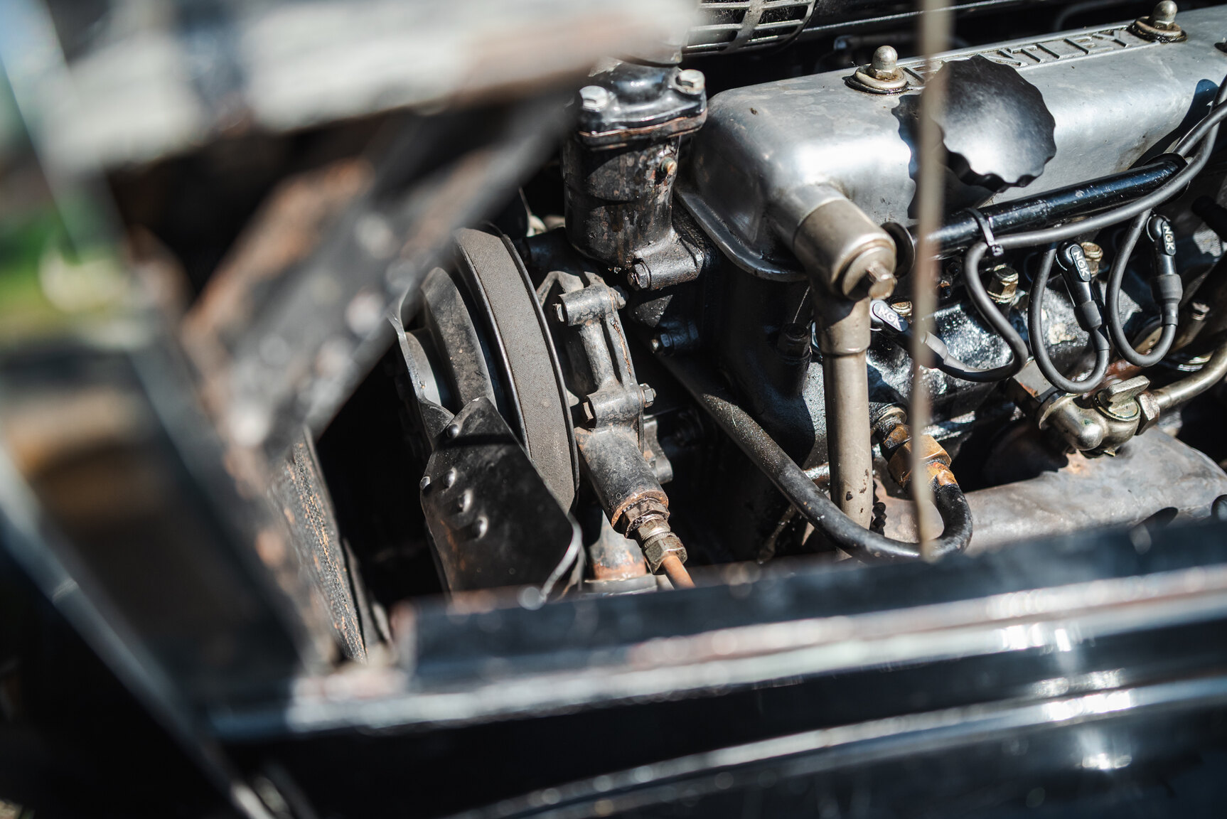 Image of 1950 Bentley 4 1/4 Litre mechanics