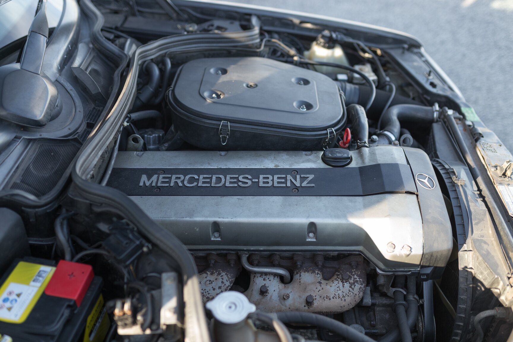 Image of 1993 Mercedes-Benz 300 CE-24 Cabriolet mechanics
