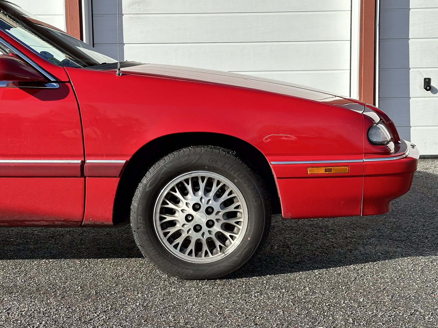 Exterior image of 1995 Chrysler LeBaron