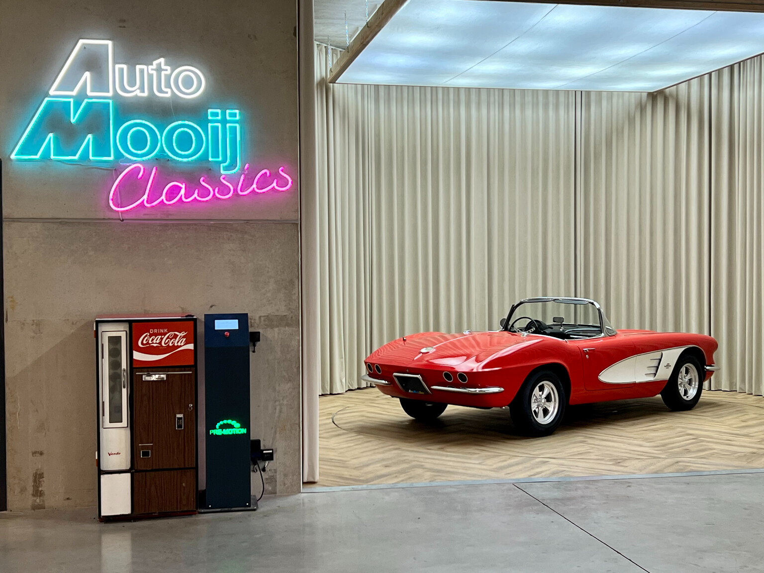 Exterior image of 1960 Chevrolet Corvette C1