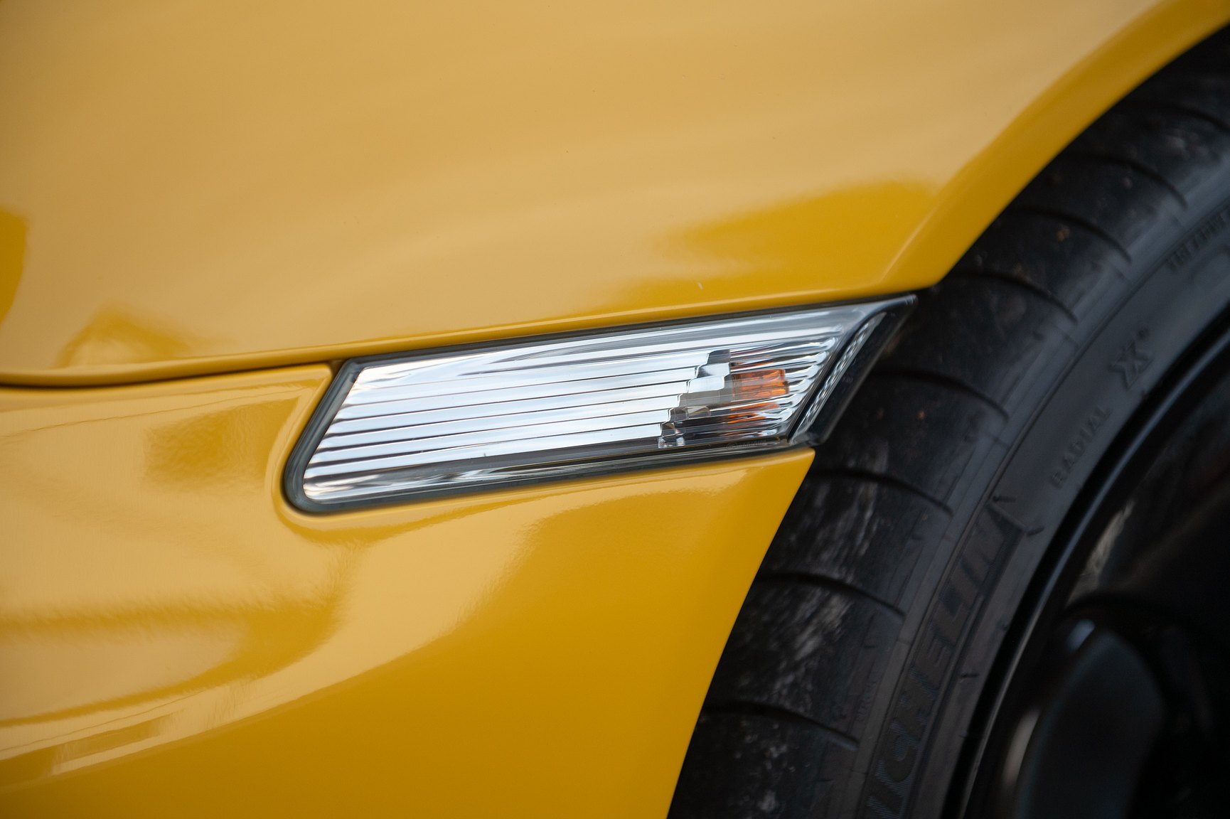 Exteriörbild på 2009 Porsche 911 Carrera (32)