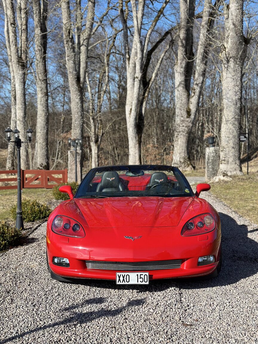 Exterior image of 2005 Corvette C6 Z51 Cabriolet