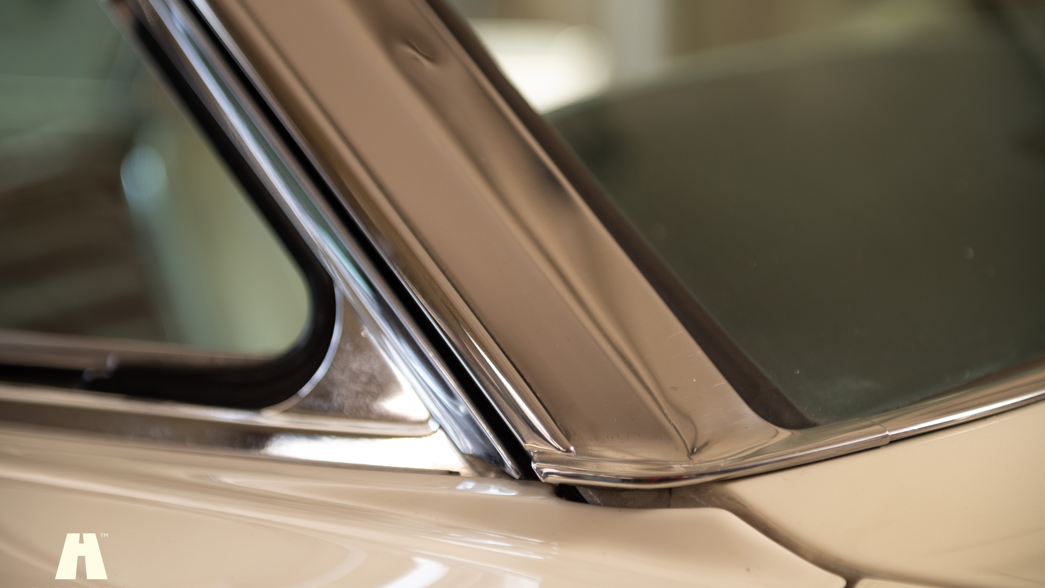 Exterior image of 1964 Ford Thunderbird 6.4 HT (51)