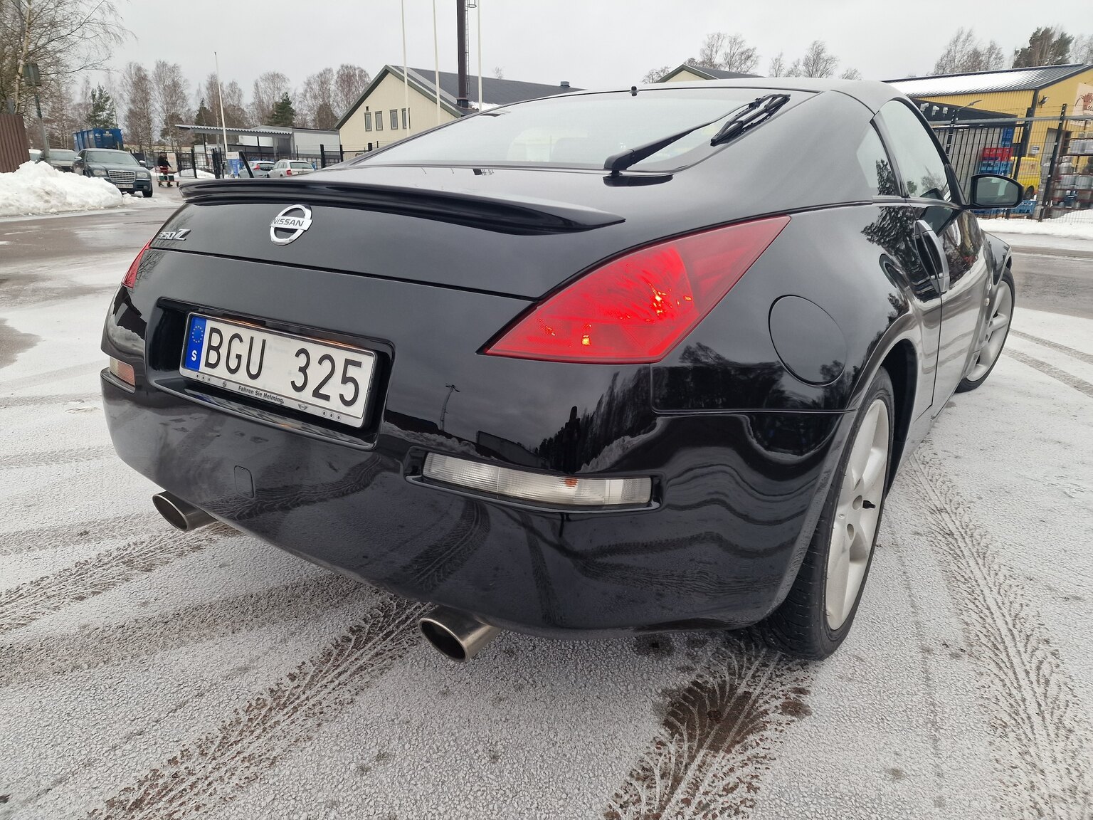 Exteriörbild på 2004 Nissan 350Z