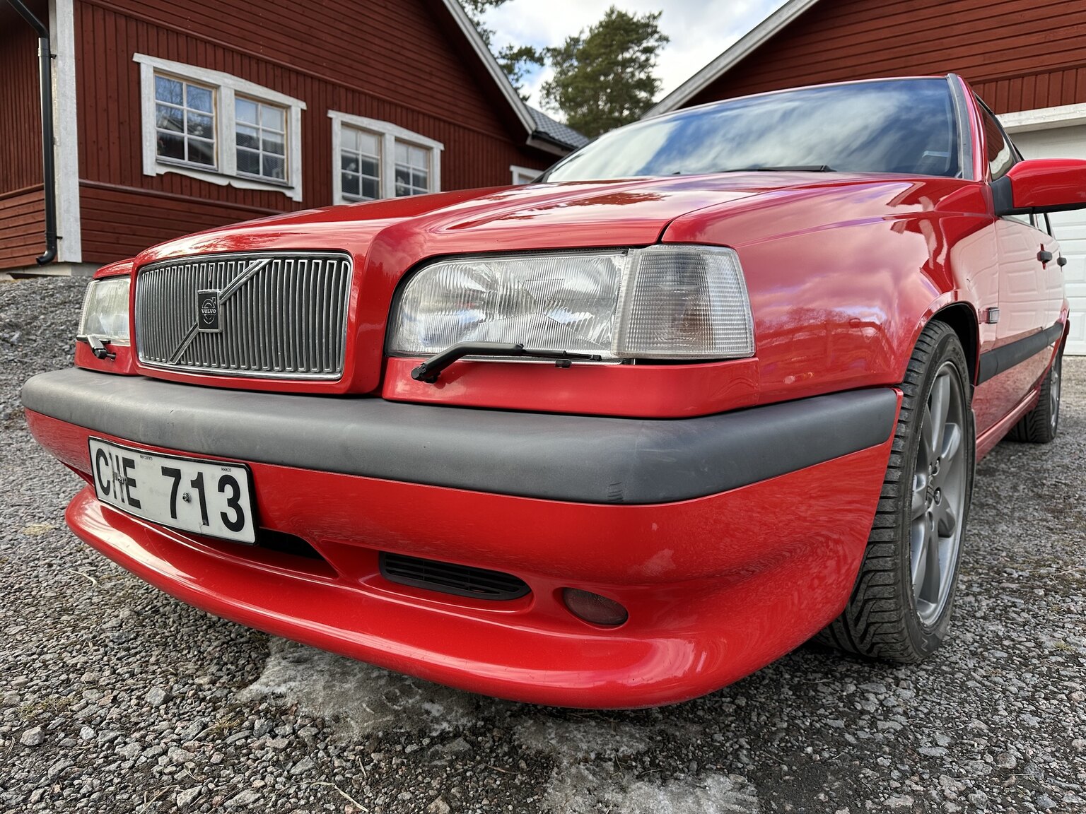 Exteriörbild på 1997 Volvo 850 R