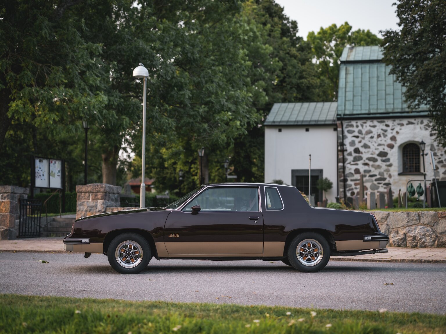 Exteriörbild på 1986 Oldsmobile Cutlass 442