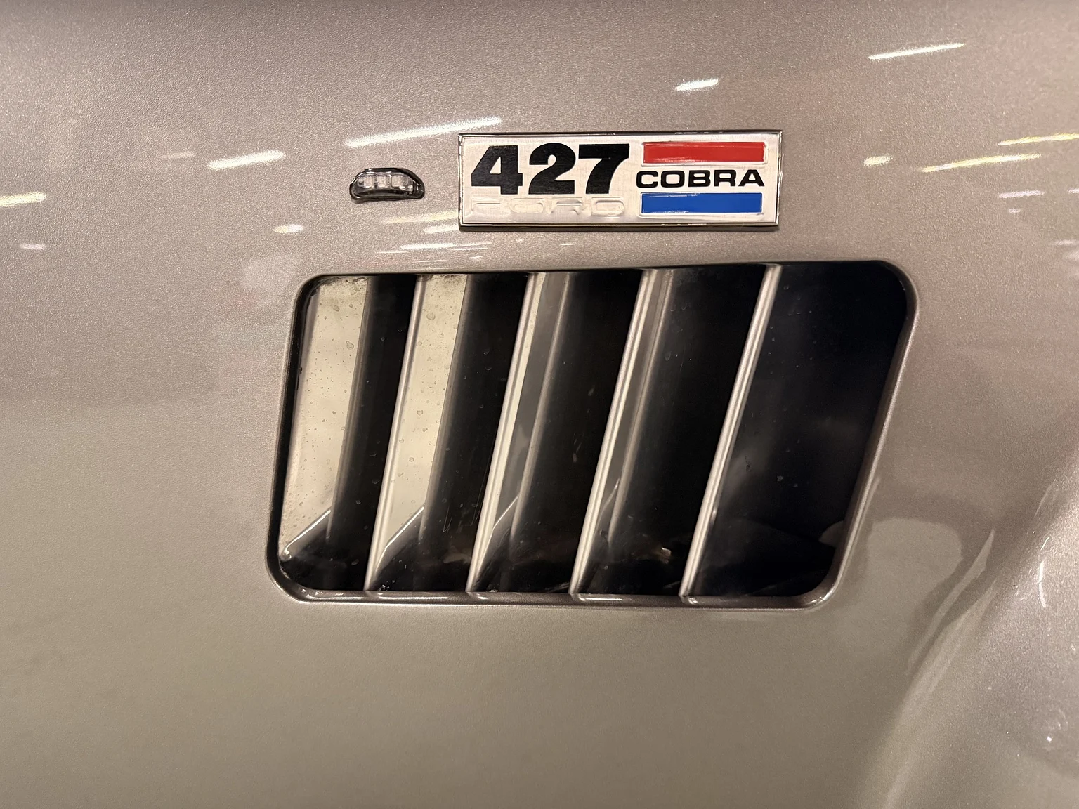 Exteriörbild på 2018 Superformance Cobra (35)