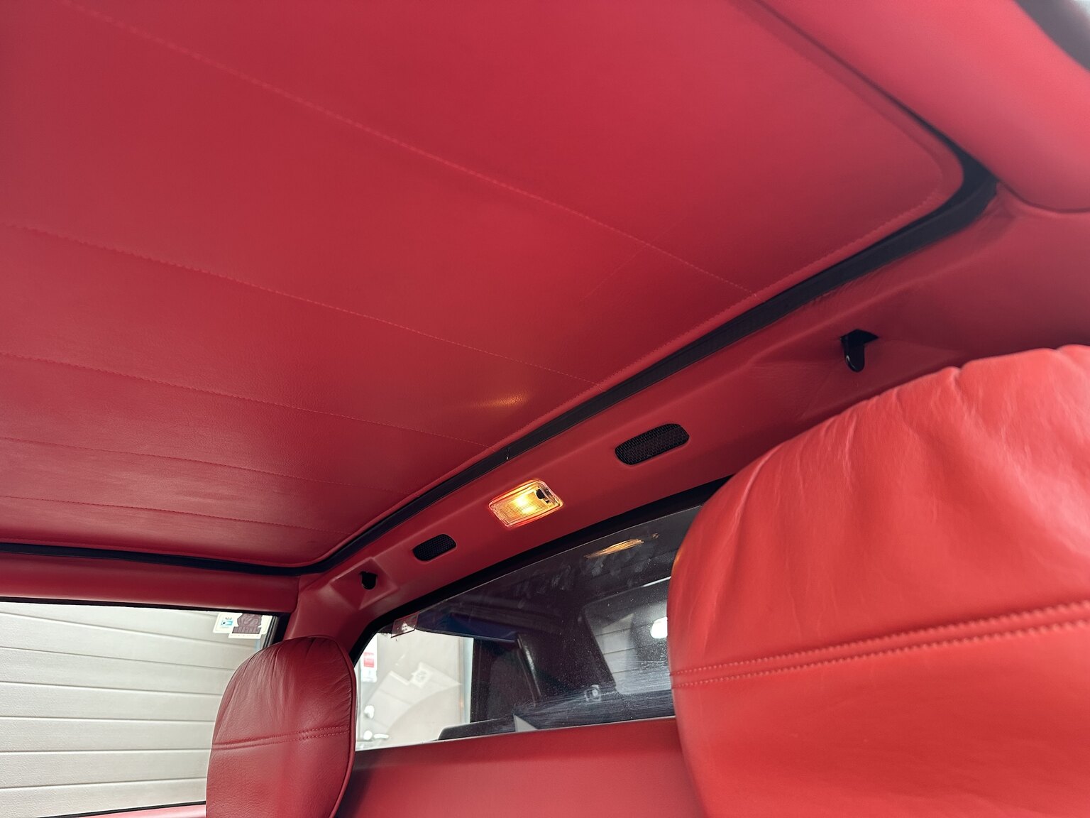 Innenraumfoto von 1987 Lotus Esprit Turbo HCi (23)