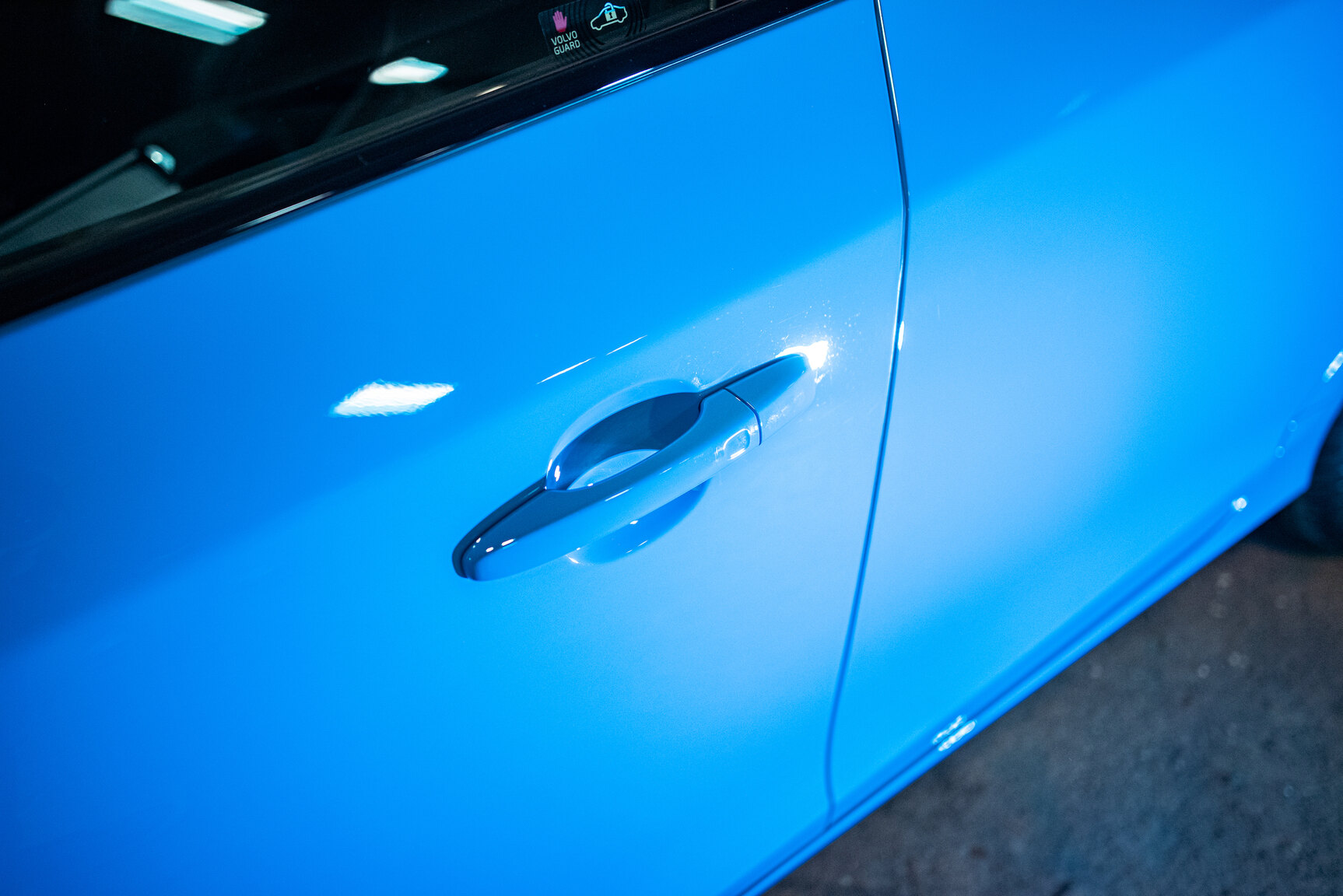 Exteriörbild på 2017 Volvo V60 Polestar T6 AWD