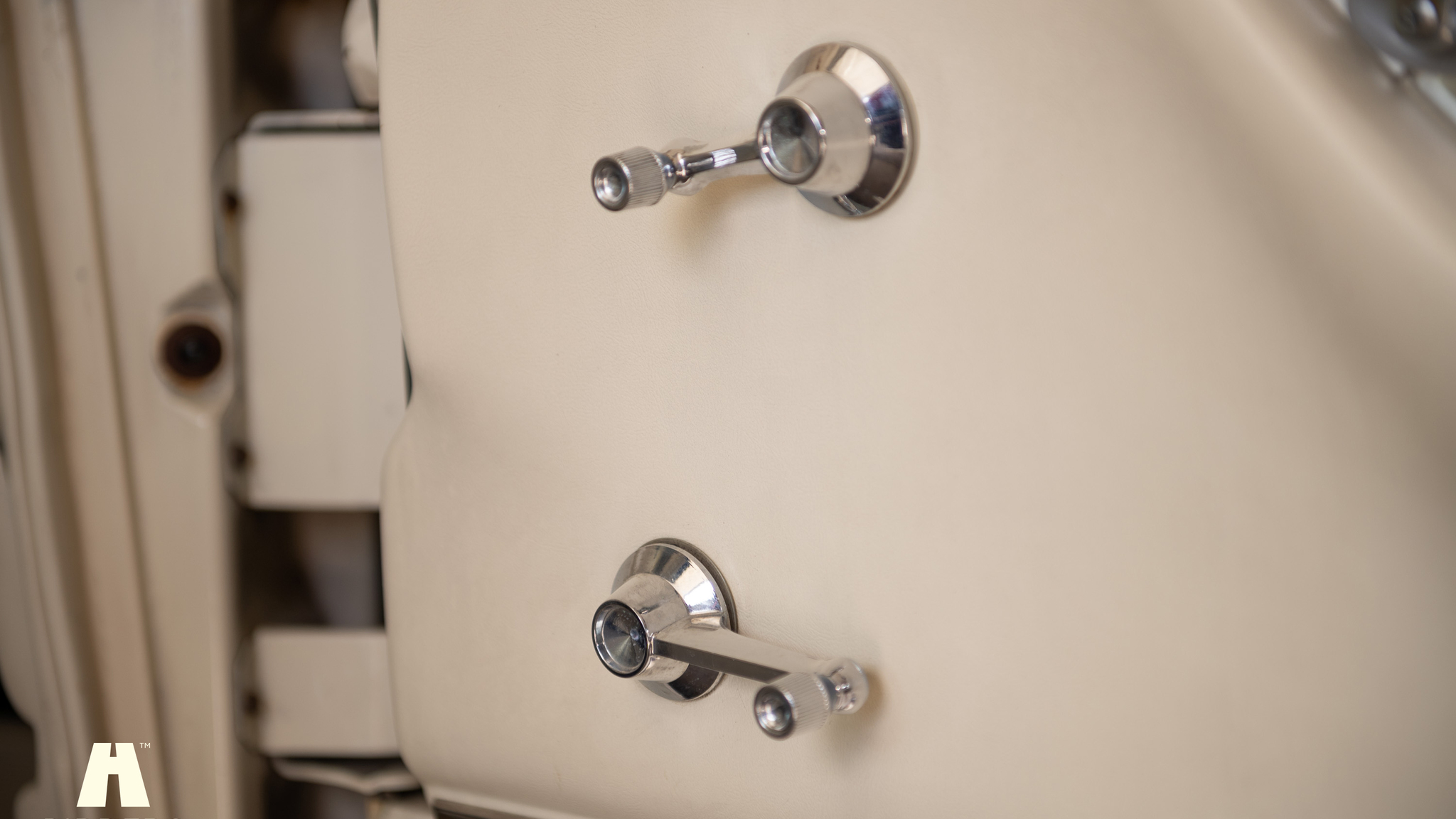 Interiörbild 1964 Ford Thunderbird 6.4 HT (76)