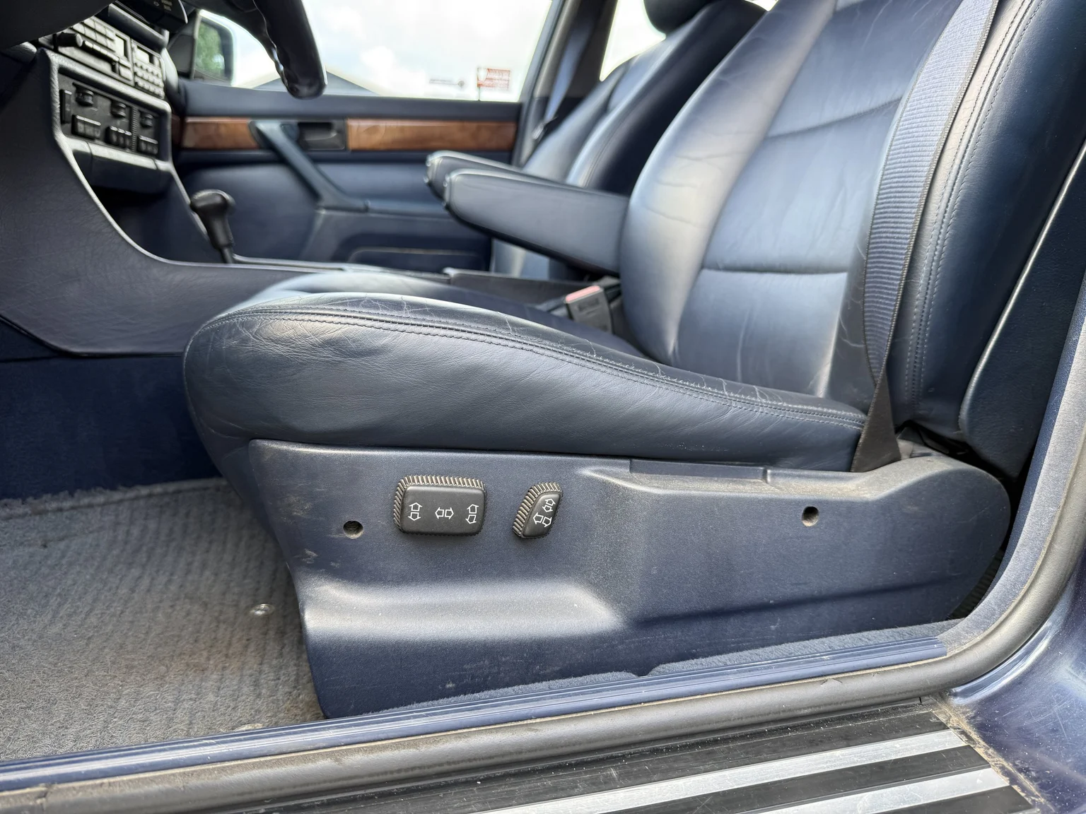 Innenraumfoto von 1990 BMW 750i (17)