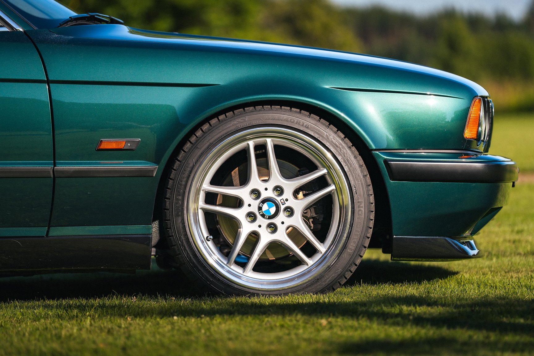 Exterior image of 1993 BMW 525 tds "No Reserve Auction"