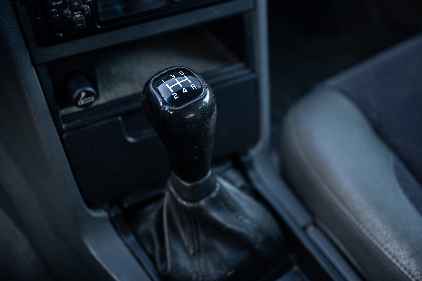 Interior image of 1998 Volvo 940 Turbo
