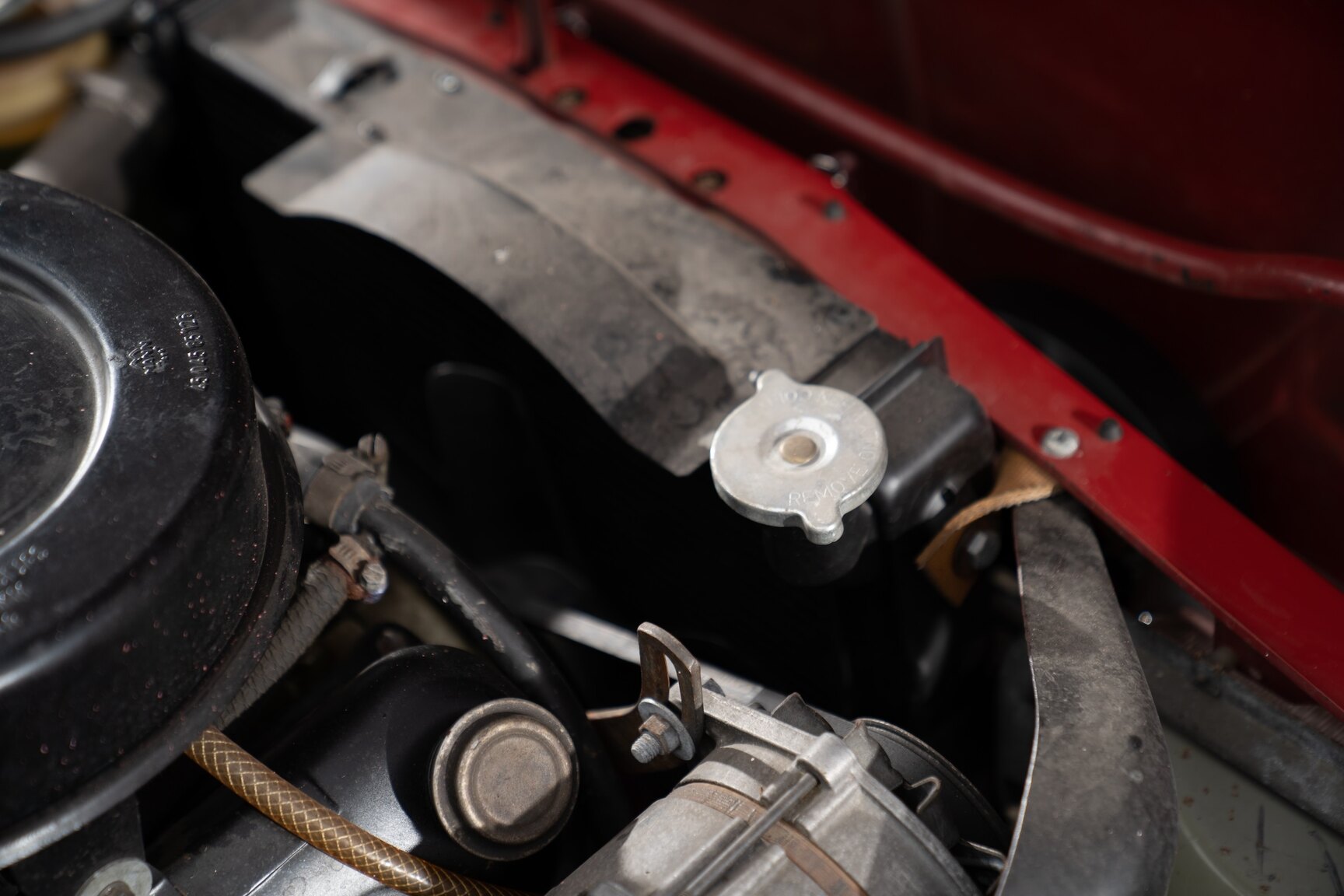 Image of 1973 SAAB 96 V4 (11) mechanics