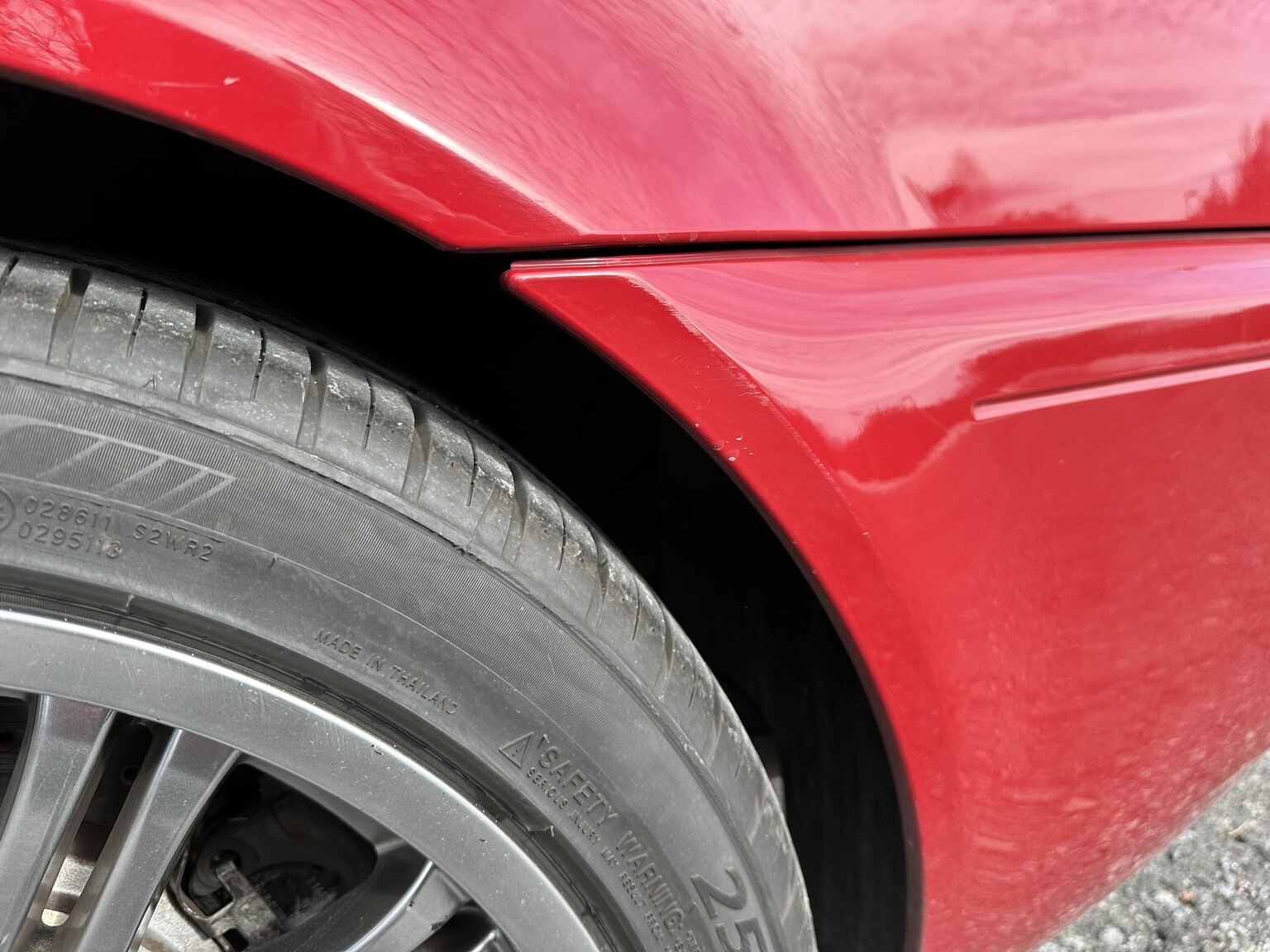 Exterior image of 2002 BMW M3 Coupé (29)