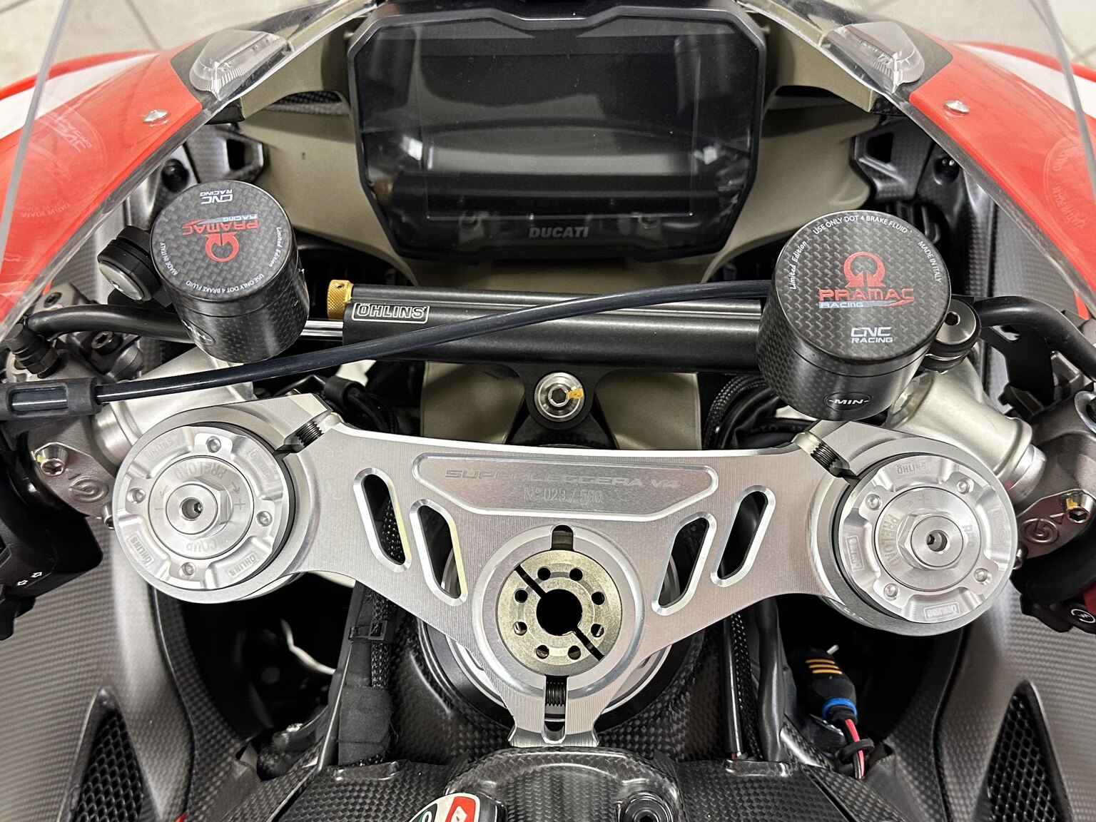 Aussenfoto 2021 Ducati Superleggera V4 23/500