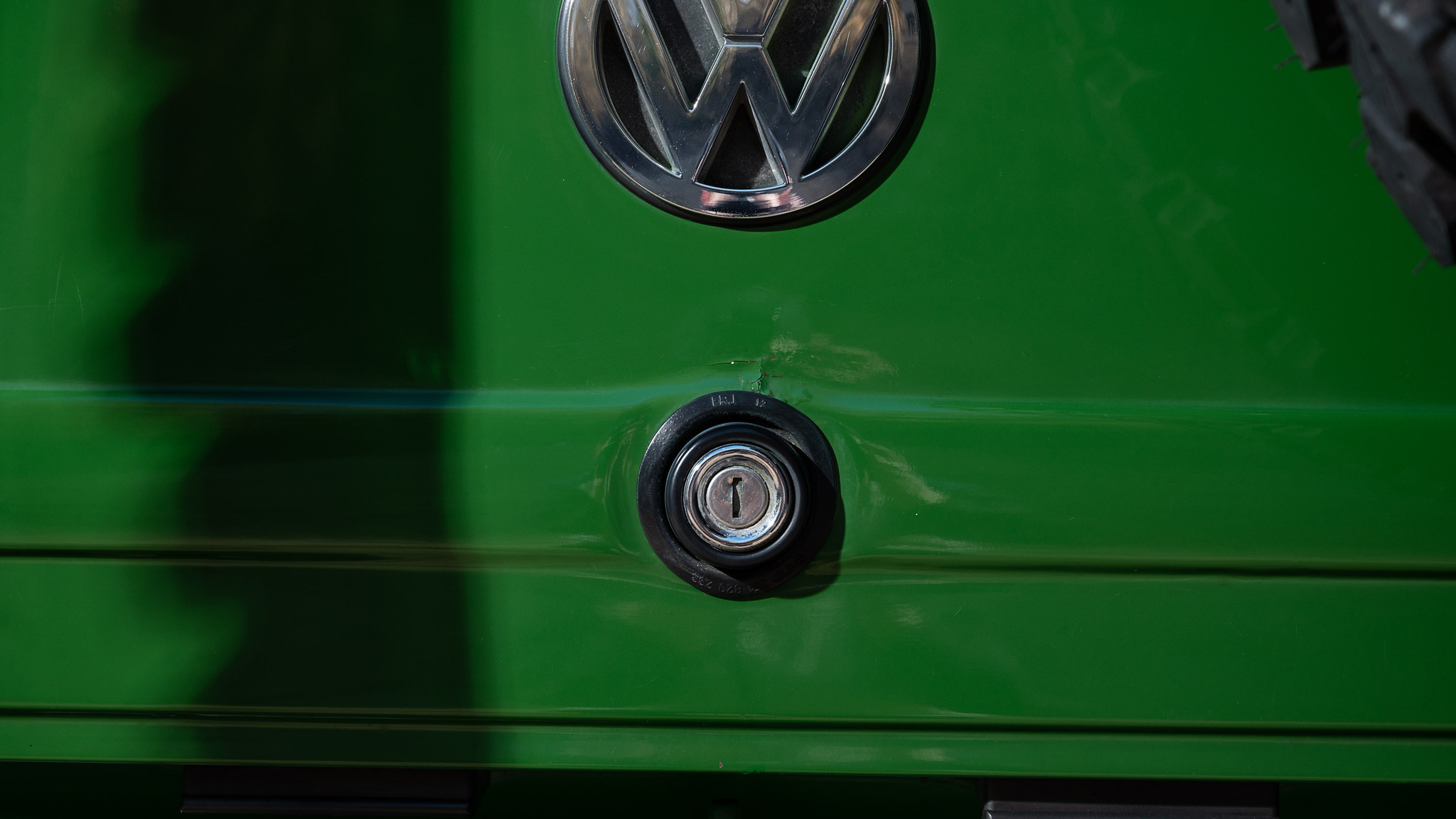 Exterior image of 1992 Volkswagen T3 Kombi Syncro 16" Westfalia