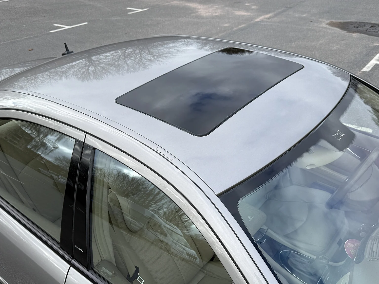 Exteriörbild på 2004 Mercedes-Benz E 500 7G-Tronic (31)