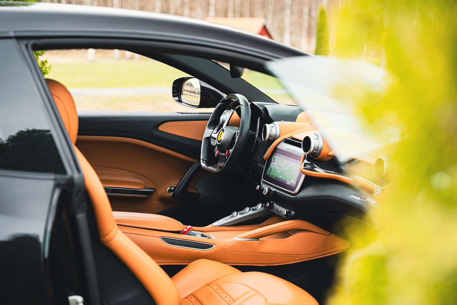 Interiörbild 2018 Ferrari GTC4 Lusso T (12)