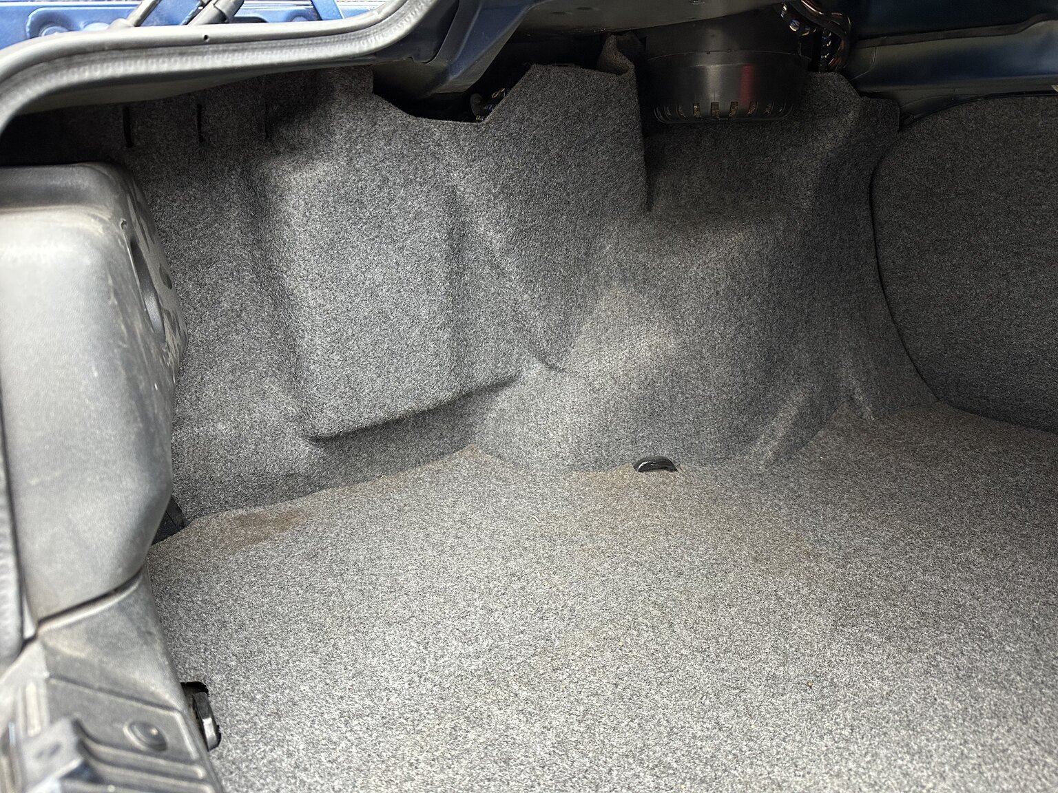 Interior image of 1996 BMW 328i Coupé E36 M-Sport