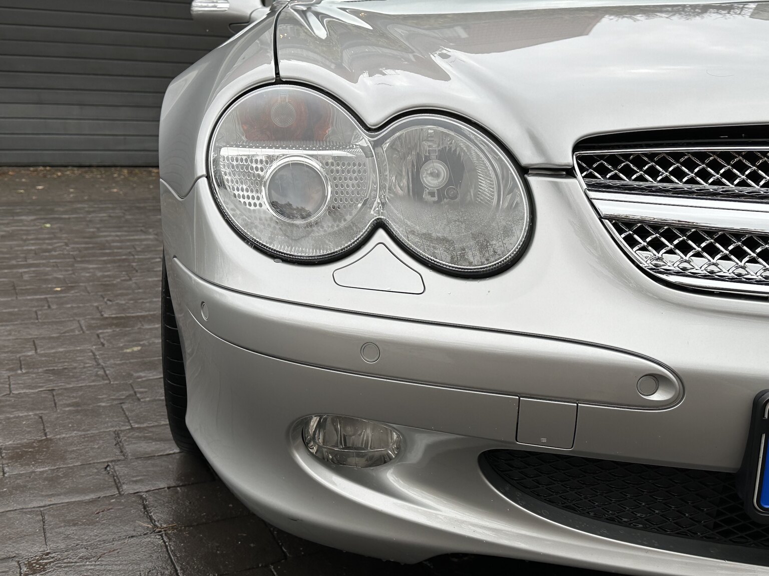 Exteriörbild på 2005 Mercedes-Benz SL 350